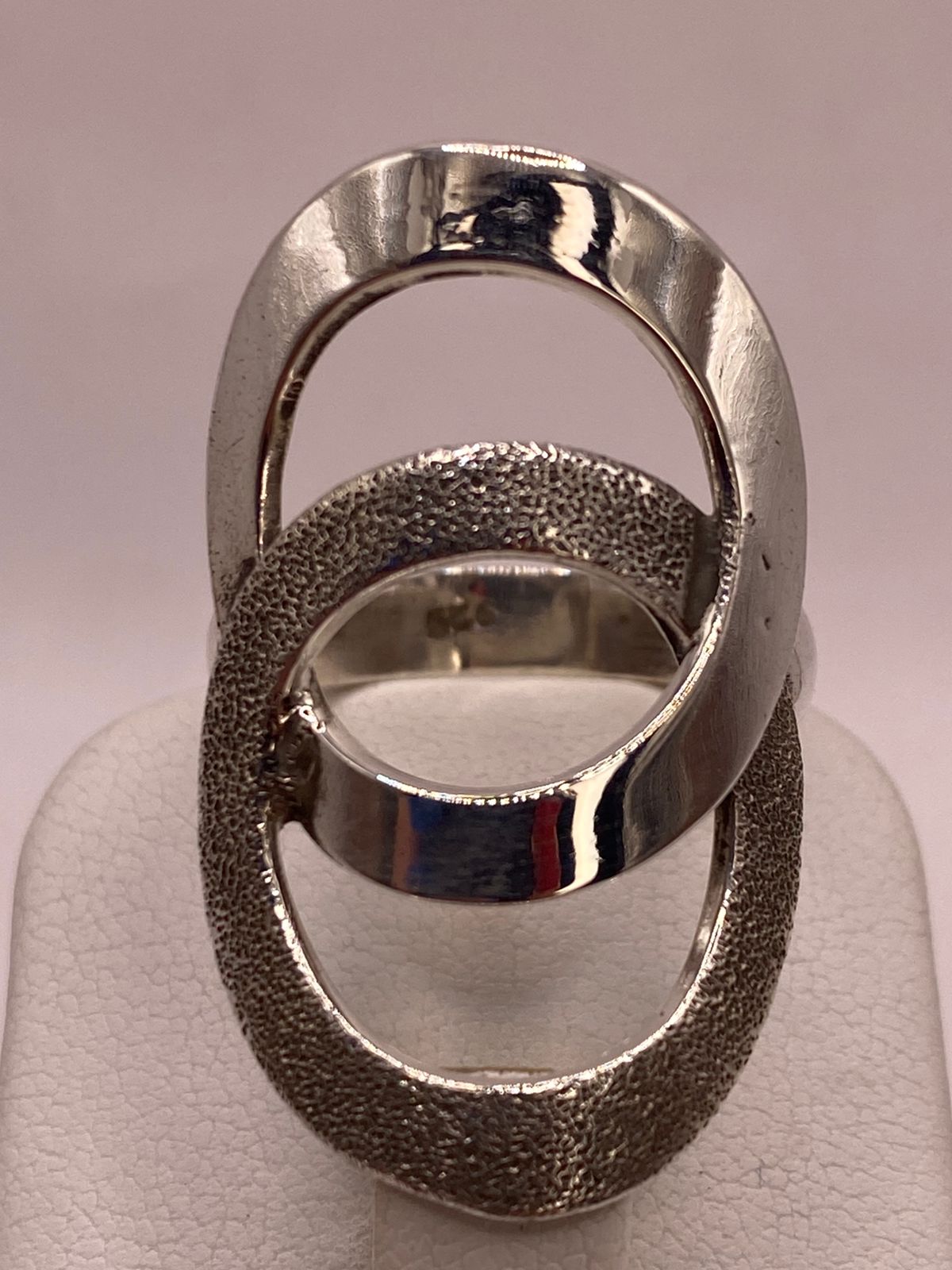 Anillo Óvalos Entrelazados en Plata .925