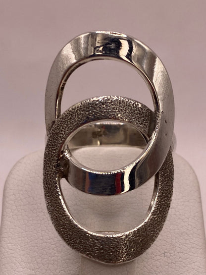 Anillo Óvalos Entrelazados en Plata .925