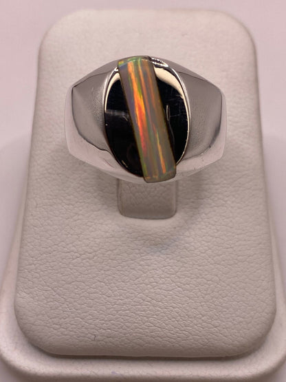 Anillo con Piedra Ópalo de Fuego en Plata Ley 950