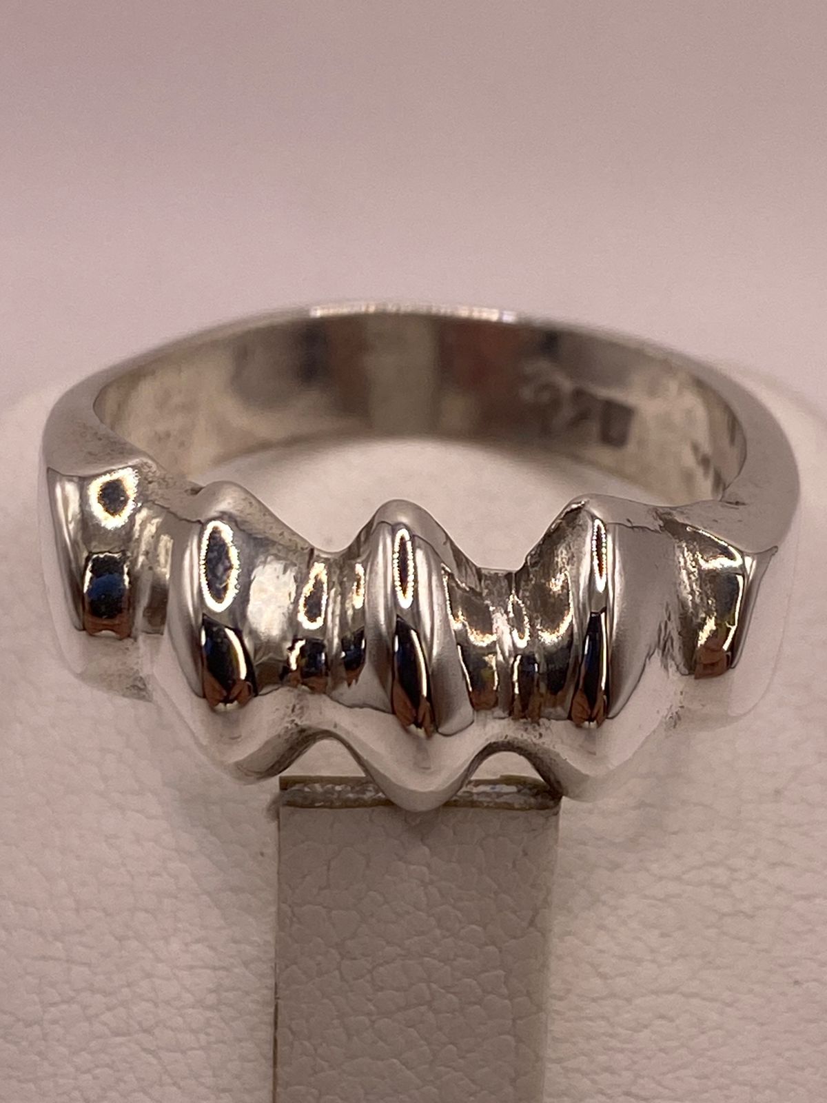Anillo Plata .925 Diseño Ondas Elevadas