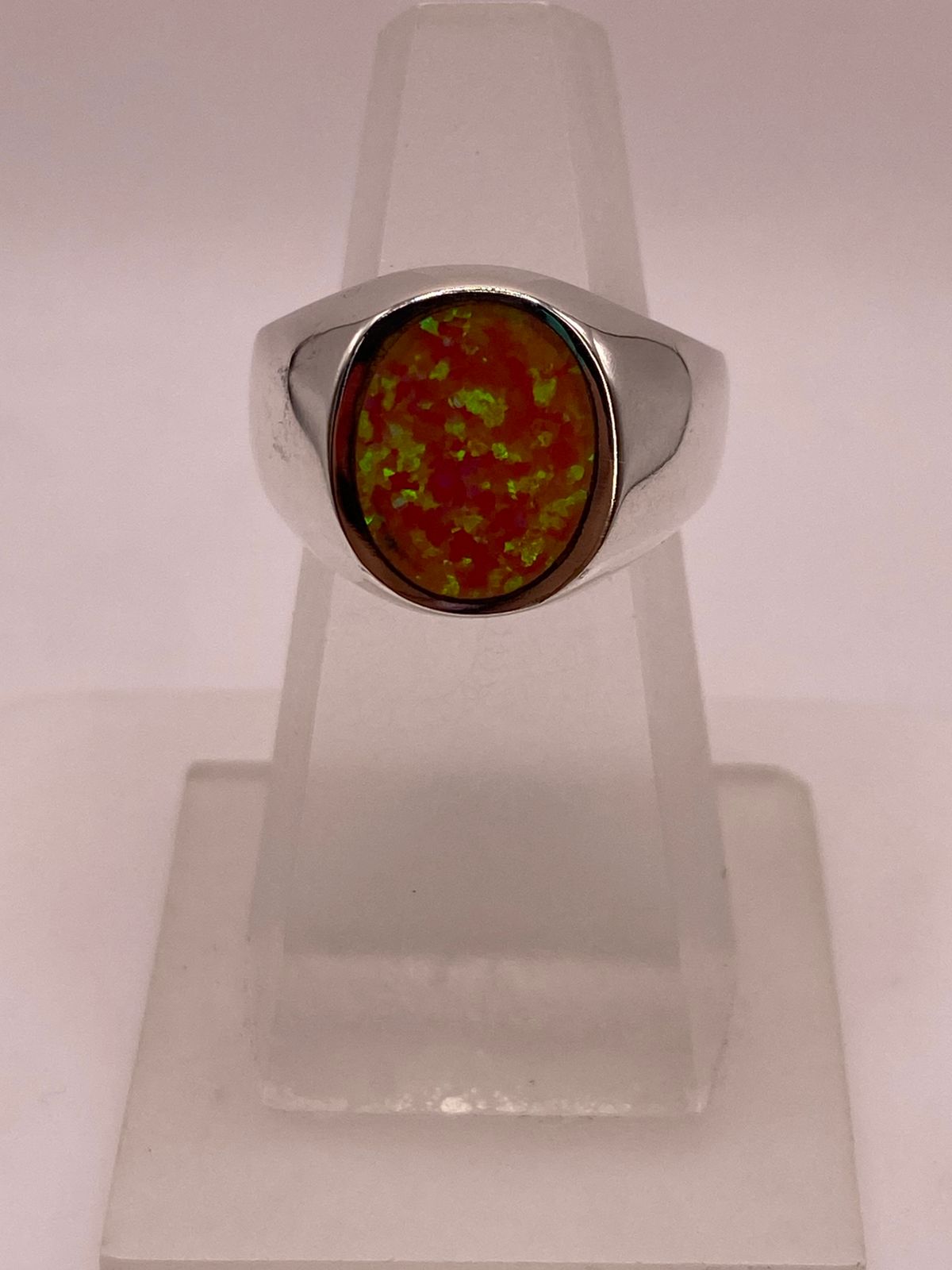 Anillo de Plata Ley .925 con Ópalo de Fuego Ovalado