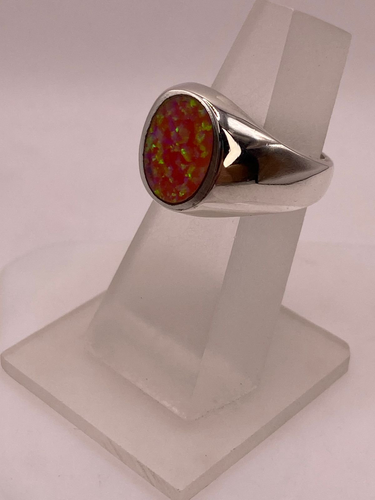 Anillo de Plata Ley .925 con Ópalo de Fuego Ovalado