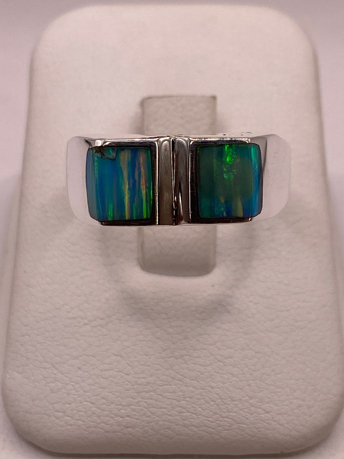 Anillo en Plata Ley 925 con Doble Incrustación de Ópalo de Fuego