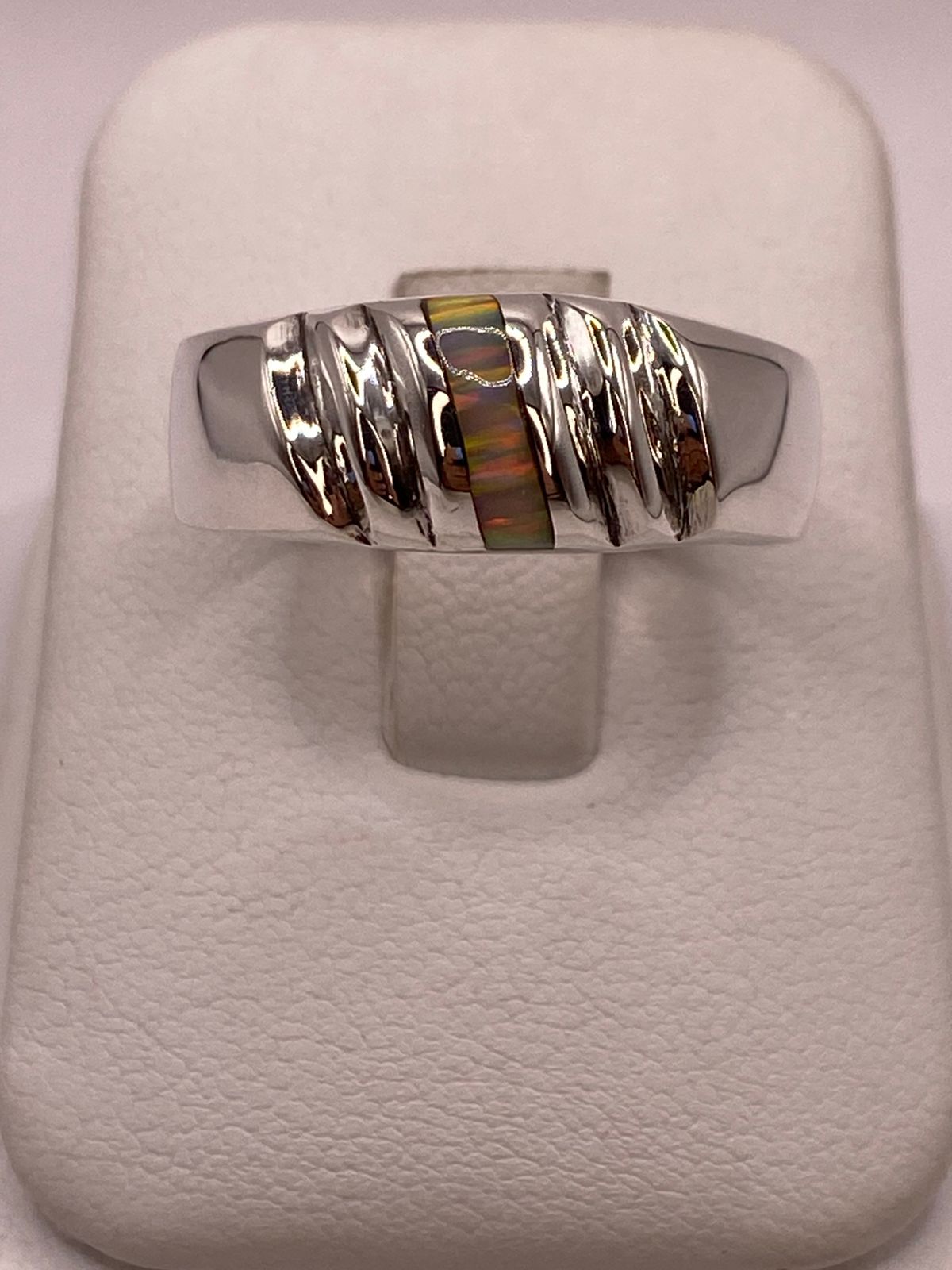 Anillo Plata Ley 925 con Ópalo de Fuego Diseño Contemporáneo