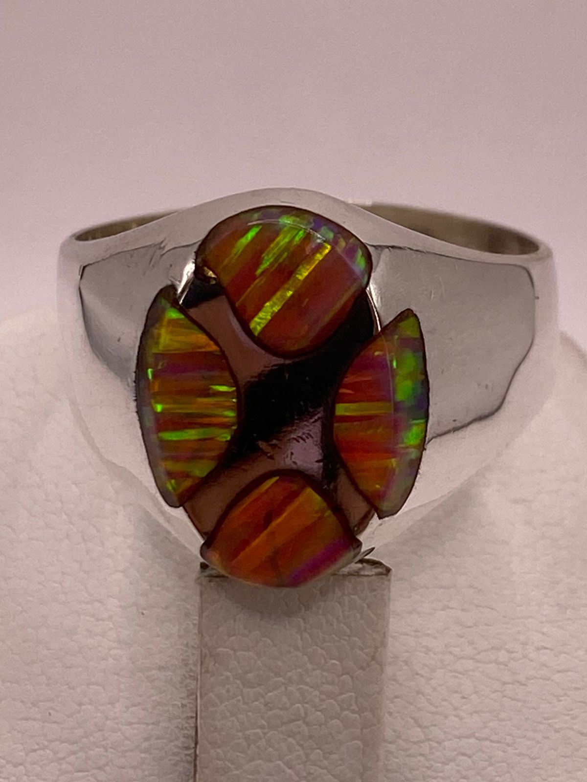 Anillo Plata Ley 925 con Ópalo de Fuego – Diseño Geométrico