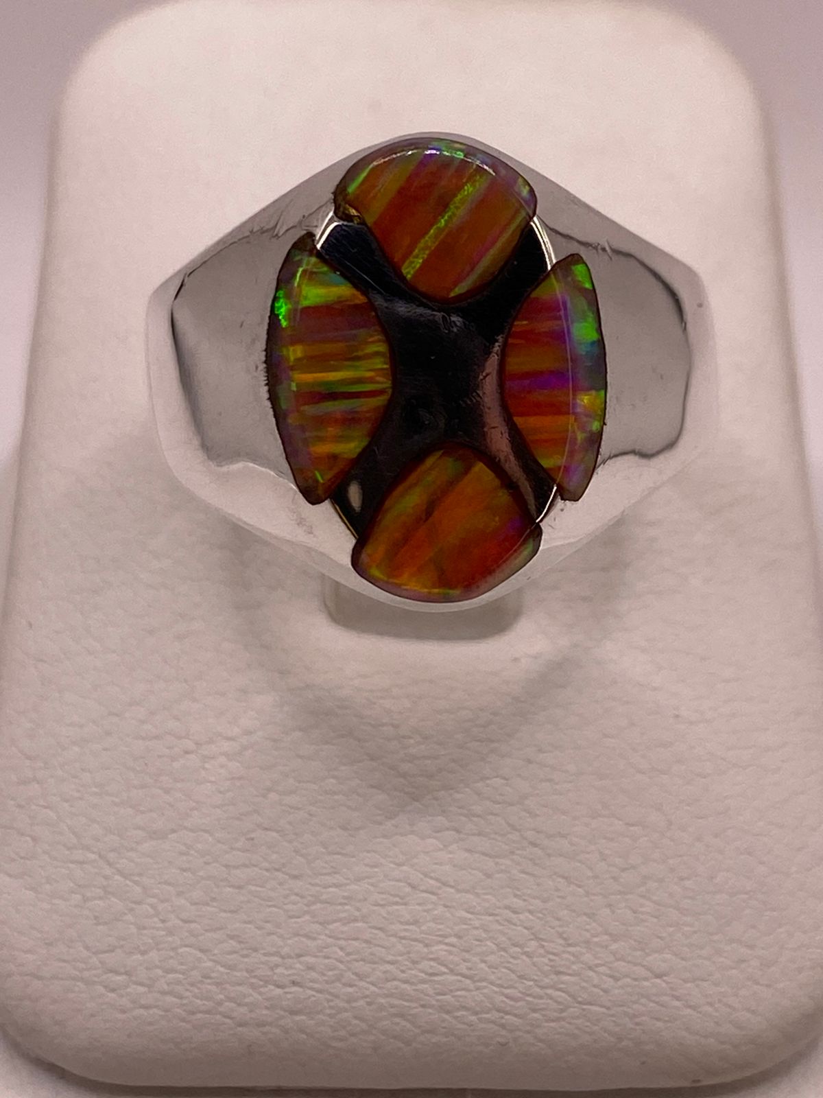 Anillo Plata Ley 925 con Ópalo de Fuego – Diseño Geométrico