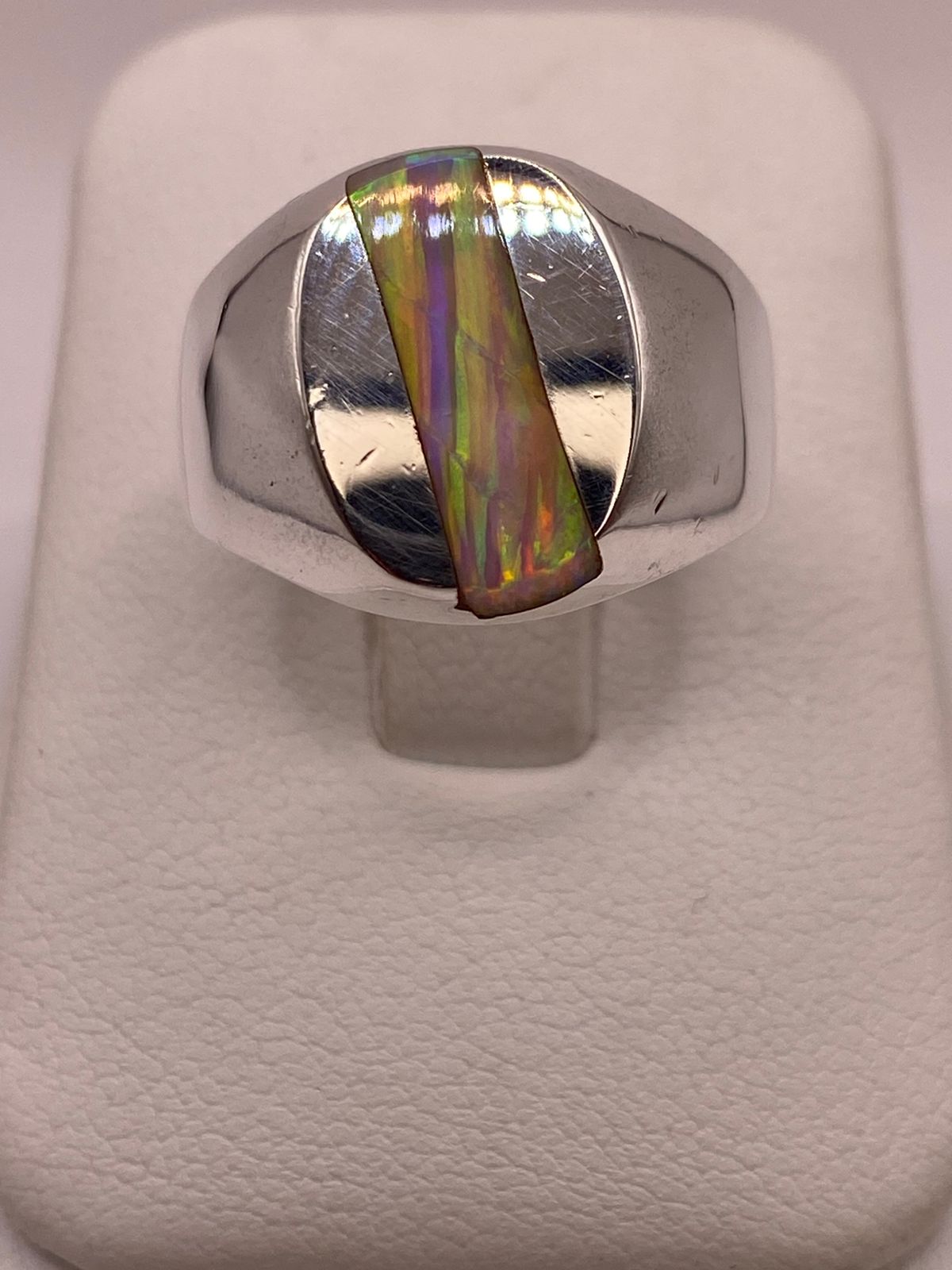 Anillo Plata Ley 925 Ópalo de Fuego Diseño Ovalado con Incrustación Diagonal