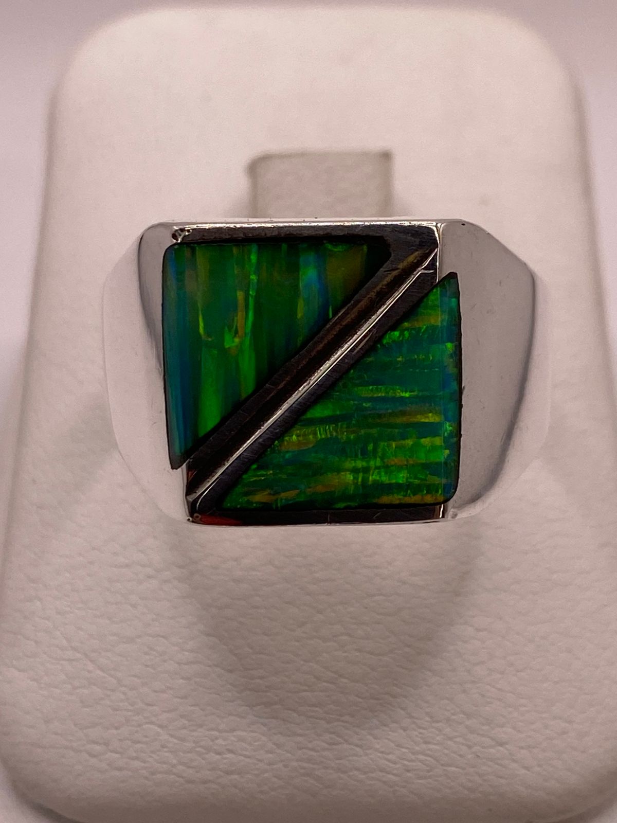 Anillo Plata Ley 925 con Ópalo de Fuego Diseño Contemporáneo Segmentado