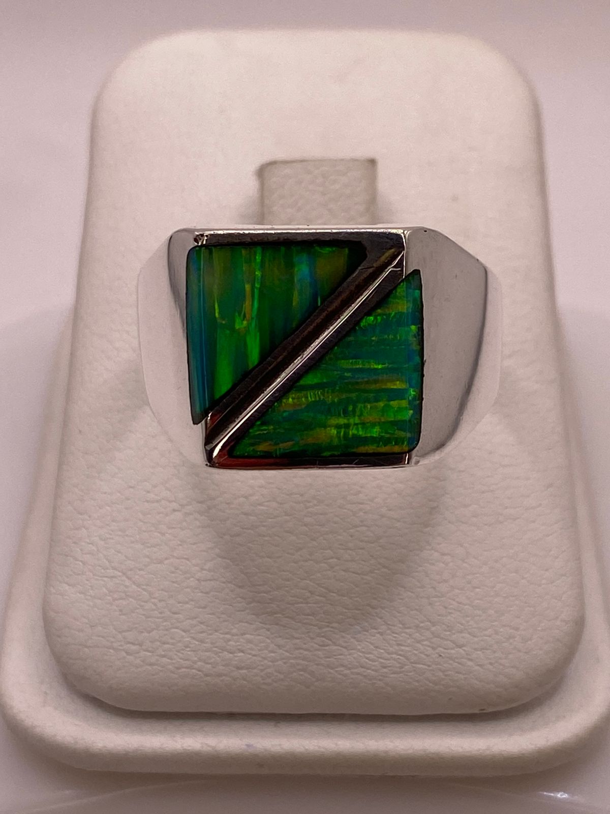 Anillo Plata Ley 925 con Ópalo de Fuego Diseño Contemporáneo Segmentado