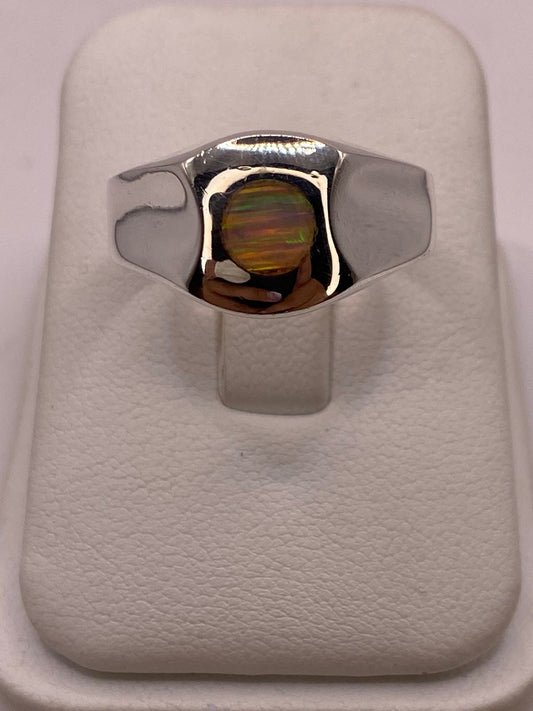 Anillo Plata Ley 925 con Ópalo de Fuego Diseño Minimalista Redondo, vista frontal