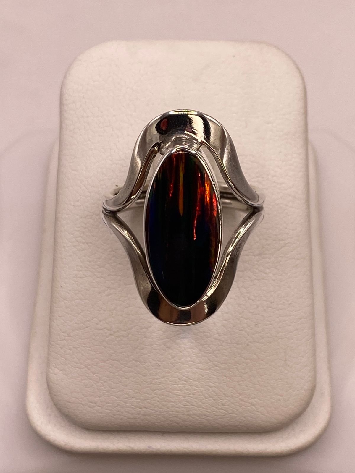 Anillo Plata Ley 925 con Ópalo de Fuego Montura Elegante y Fluida