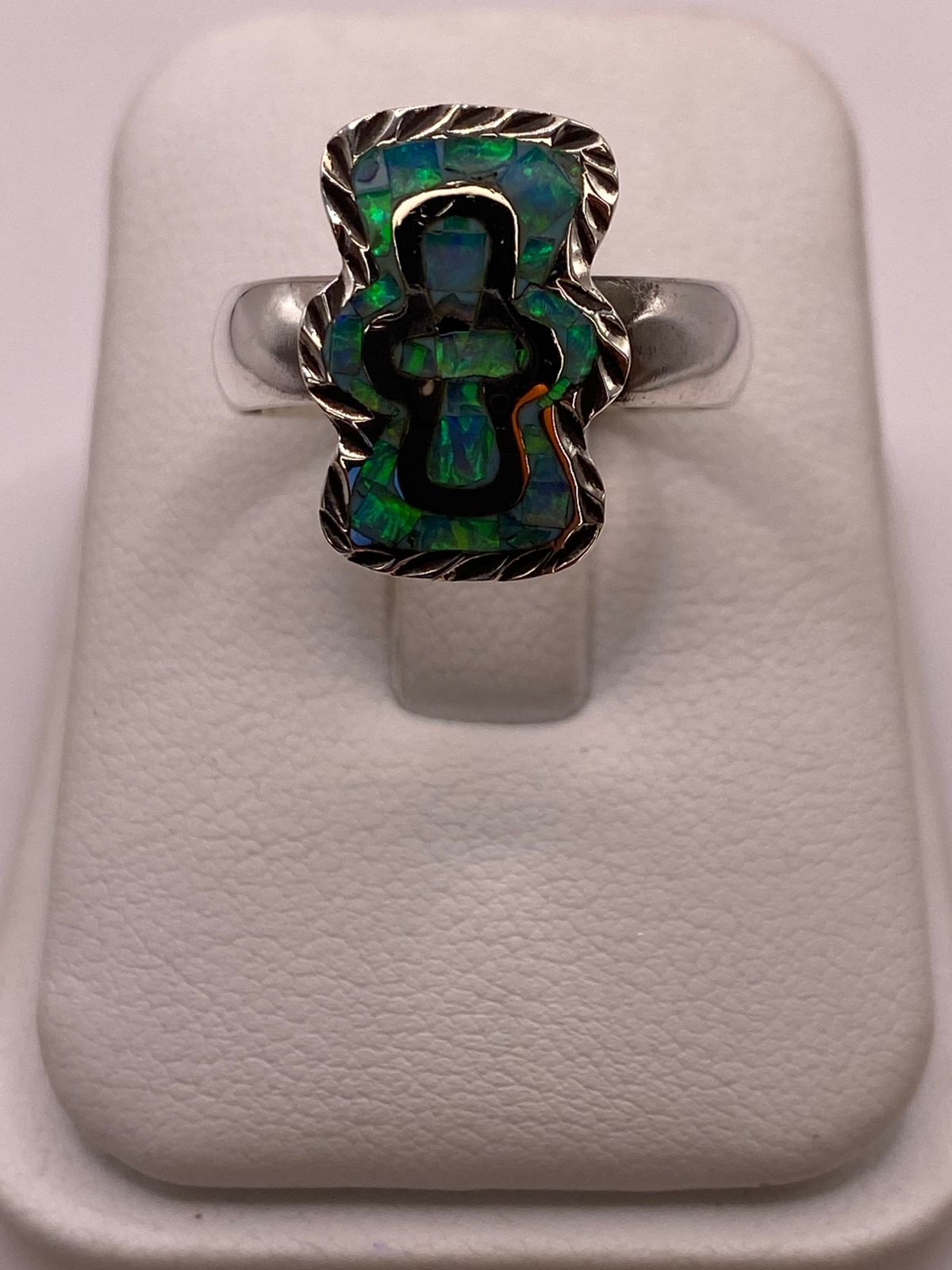 Anillo Plata Ley 950 con Ópalo de Fuego Diseño Artesanal de Cruz