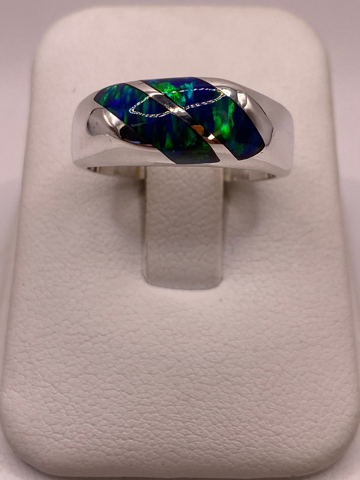 Anillo en Plata Ley 950 con Ópalo de Fuego Diseño Moderno Diagonal