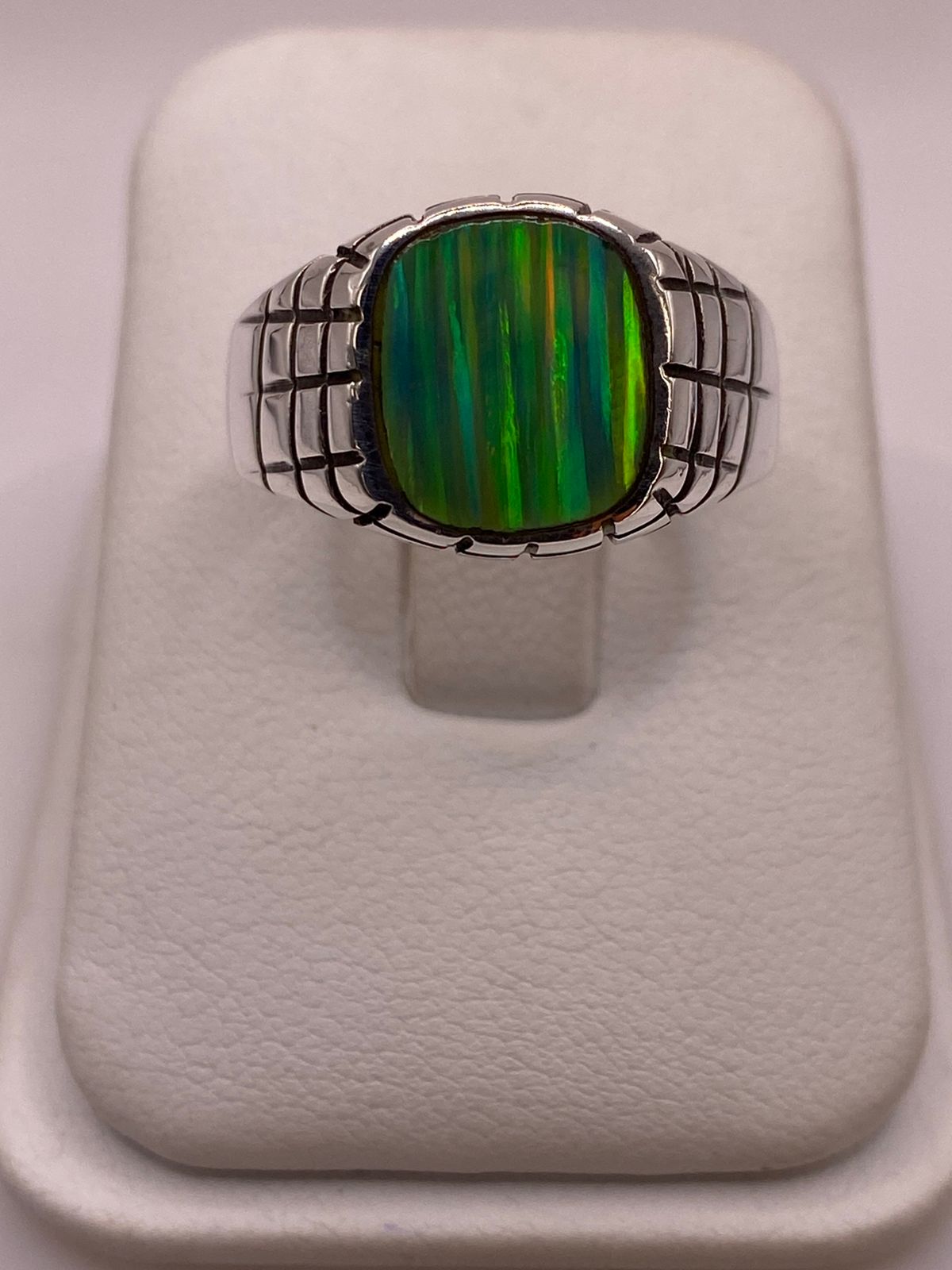Anillo Plata Ley 950 con Ópalo de Fuego Diseño Segmentado Moderno