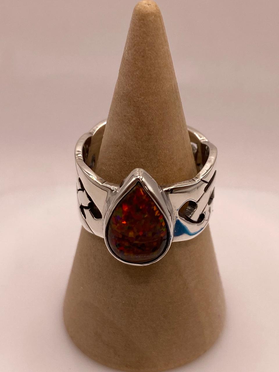 Anillo en Plata Ley 950 con Ópalo de Fuego en Forma de Gota
