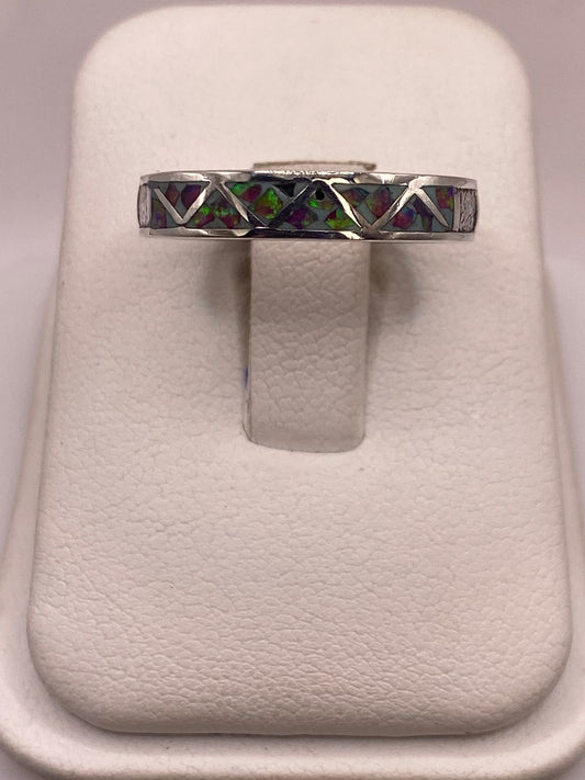 Anillo de Plata Ley 950 con Ópalo de Fuego Multicolor y Figuras Geométrica, vista frontal