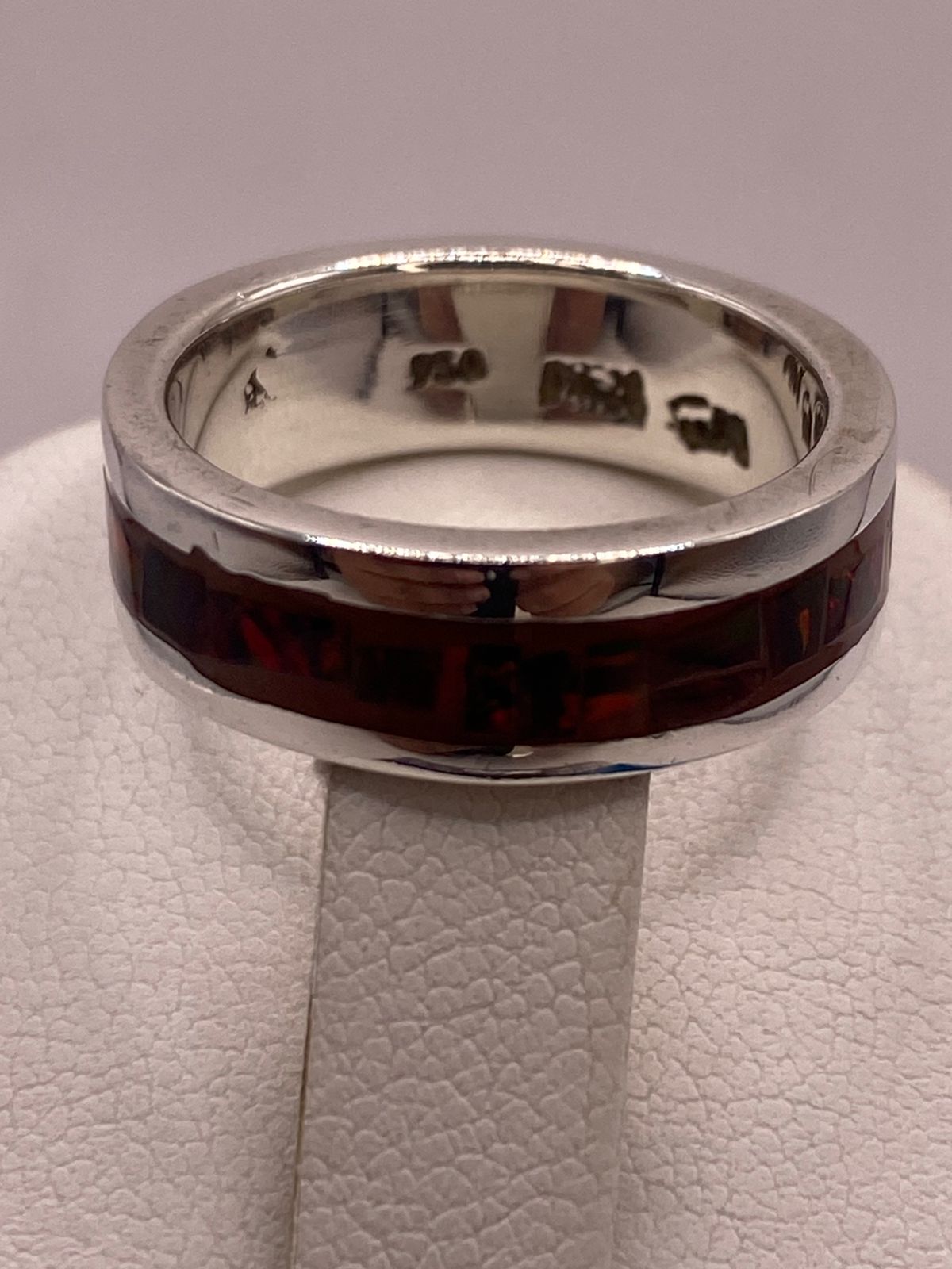Anillo de Plata Ley 950 con Ópalo de Fuego Rojo Intenso