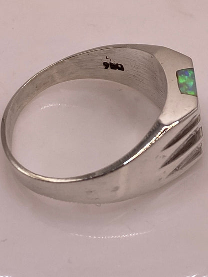Anillo Plata Ley 950 con Ópalo de Fuego Verde Diseño Moderno con Incrustación