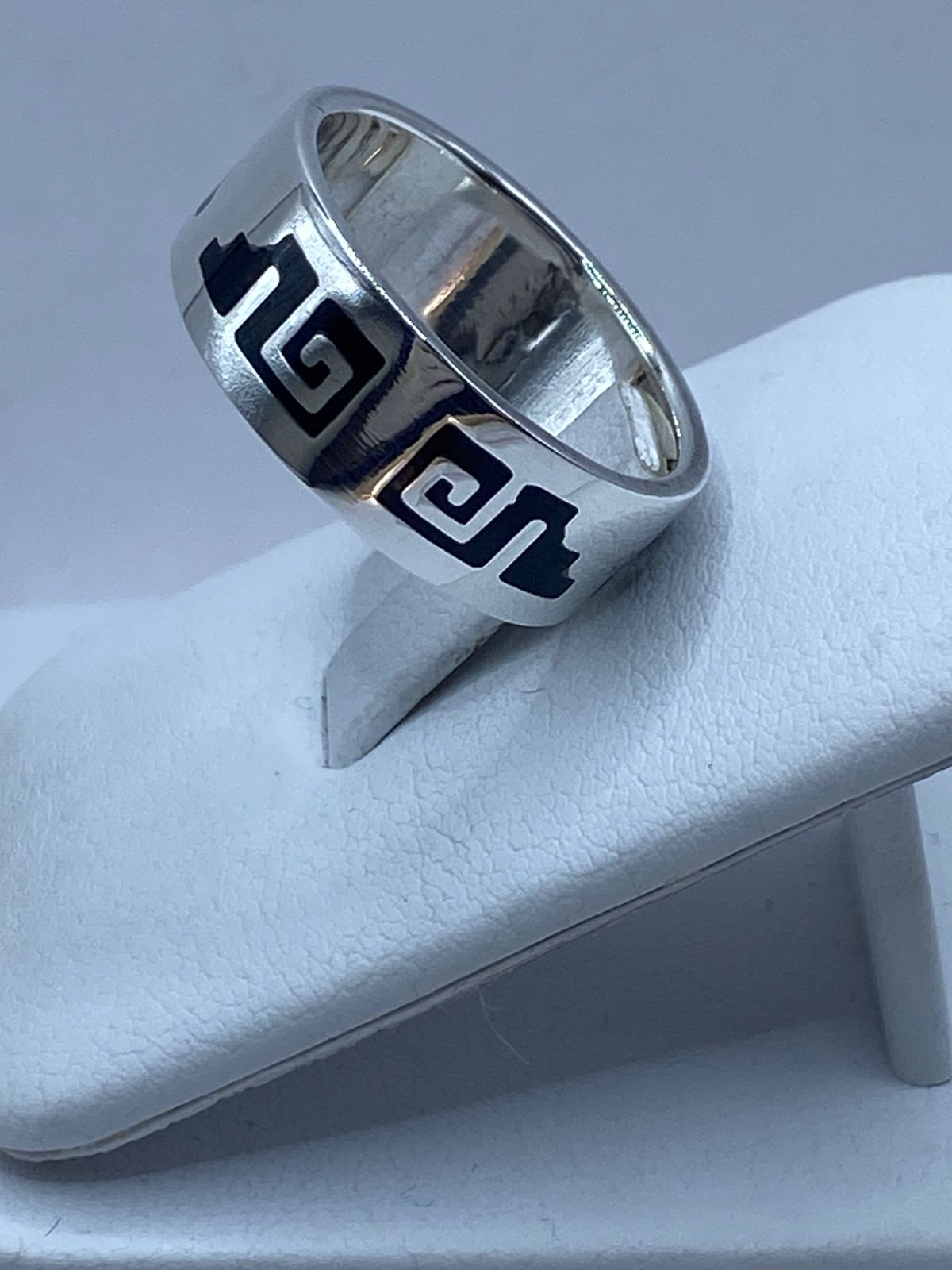 Anillo de Plata .925 con Ónix y Greca Ancestral