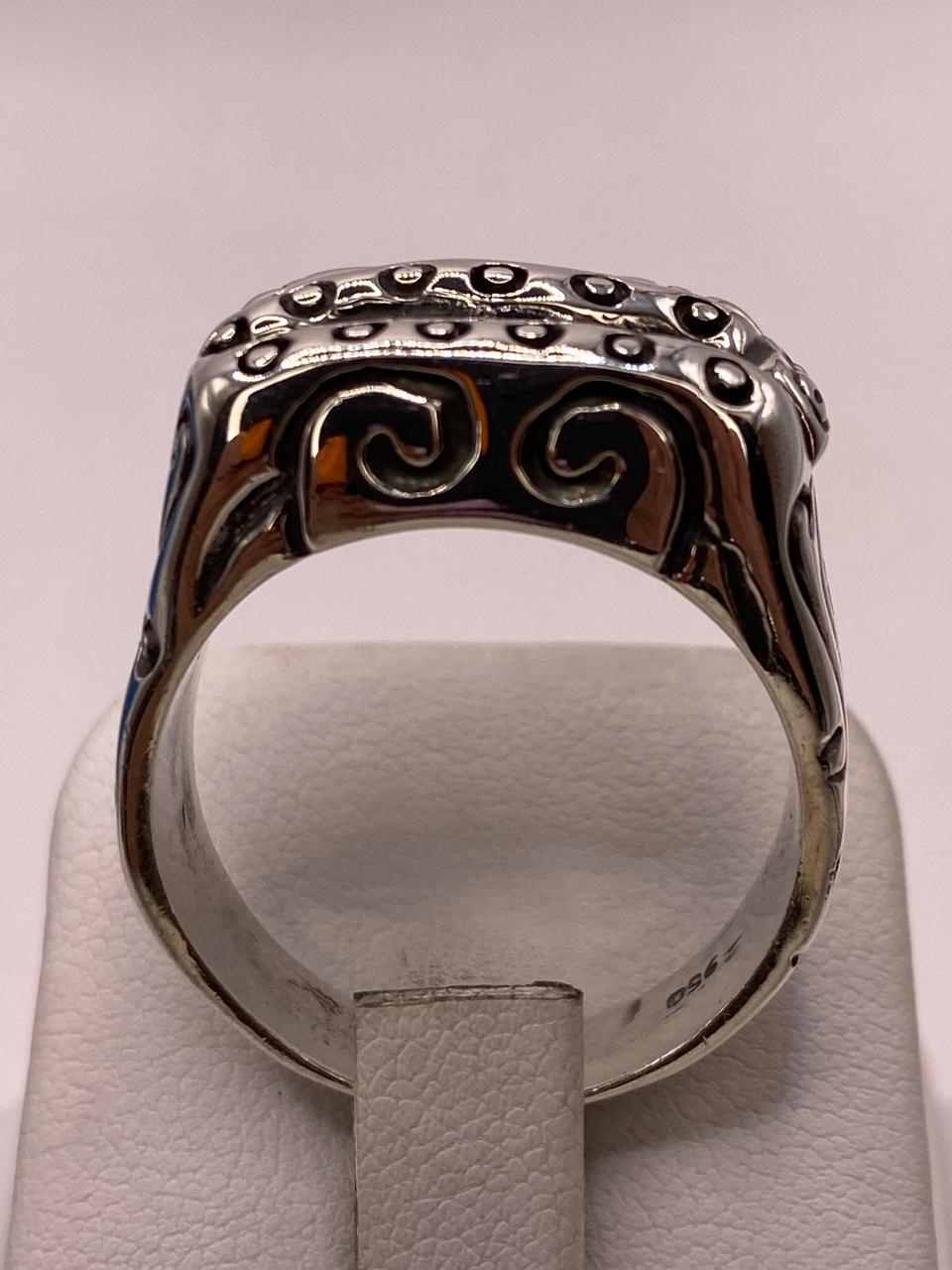 Anillo de Plata .950 con Diseño Texturizado de Triple Línea y Laterales Decorados