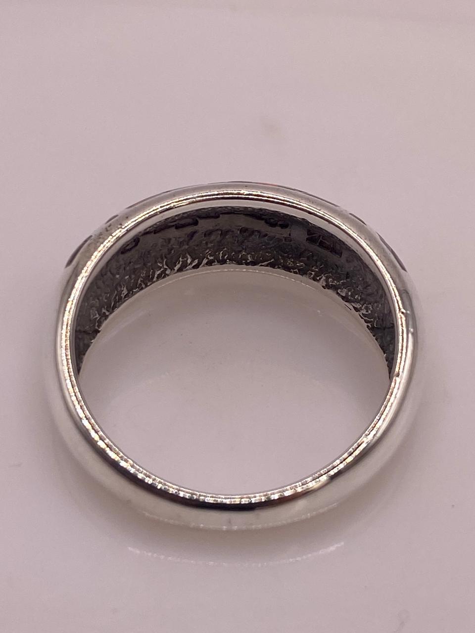 Anillo de Plata 950 con Ópalo de Fuego y Diseño Greca