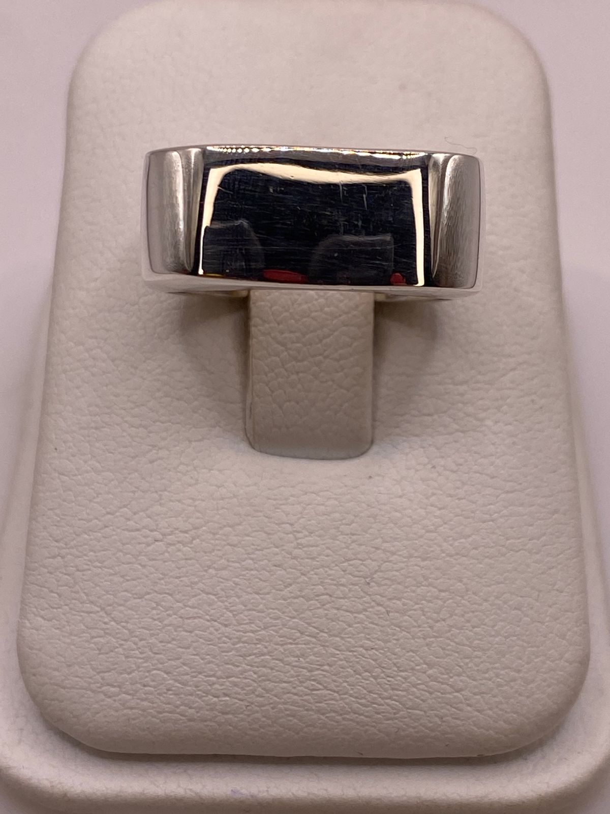 Anillo Sello Cuadrado Minimalista de Plata Ley .925