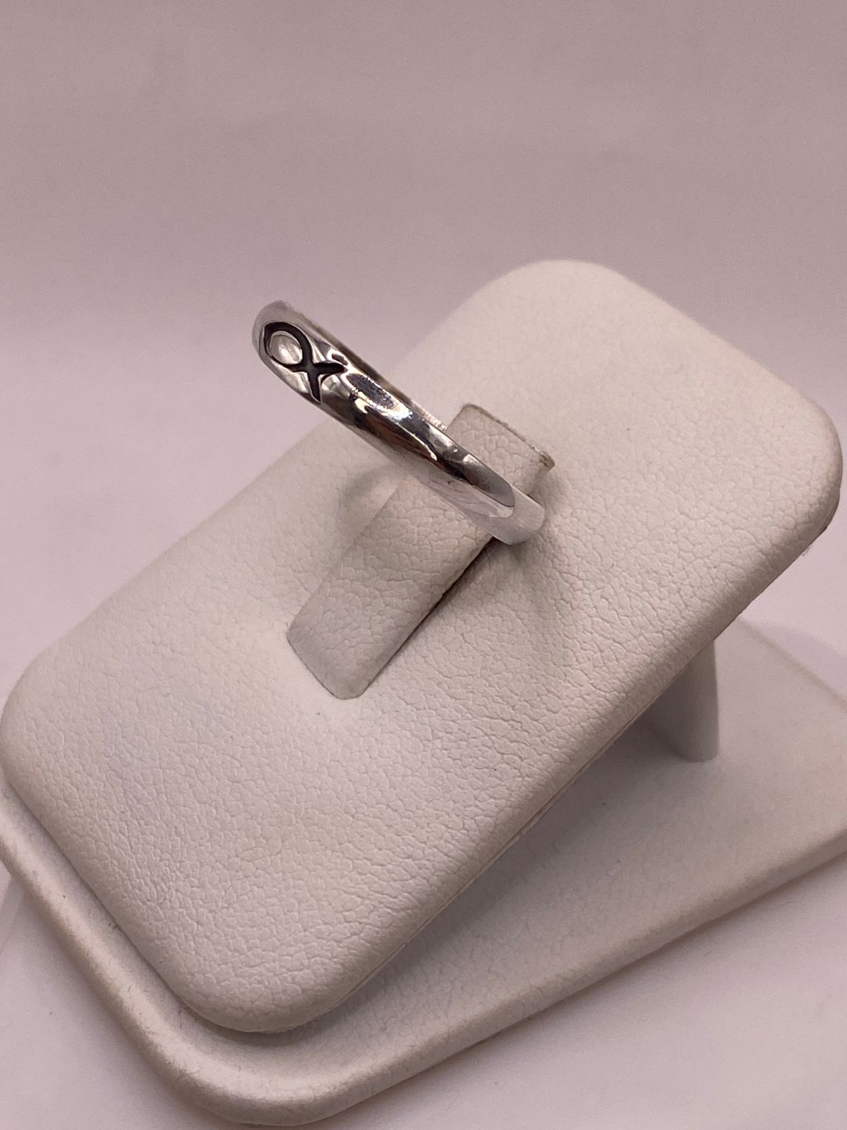 Anillo con Símbolo de Pez (ichthys) en Plata .925