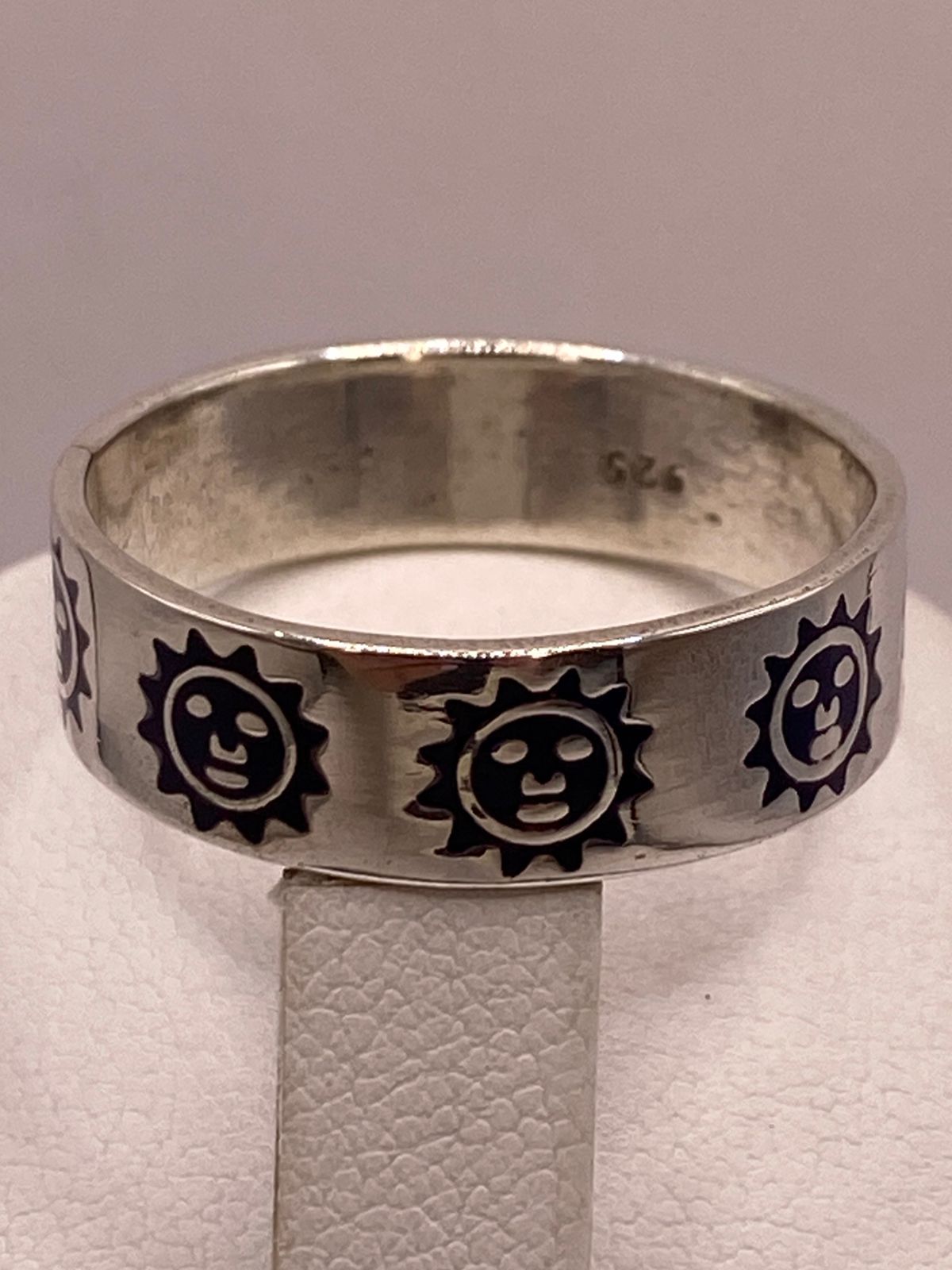 ☀️ Anillo Sol Sonriente de Plata .925