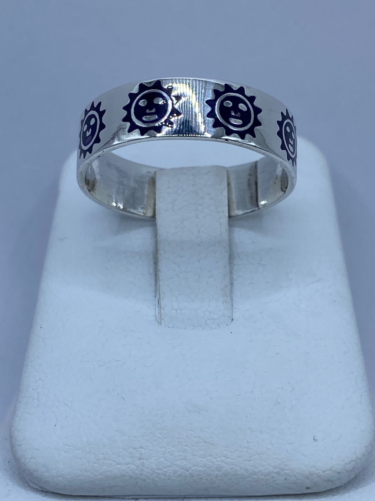🌞💍 Anillo Soles en Plata .925 con Lápiz Lazuli Morado