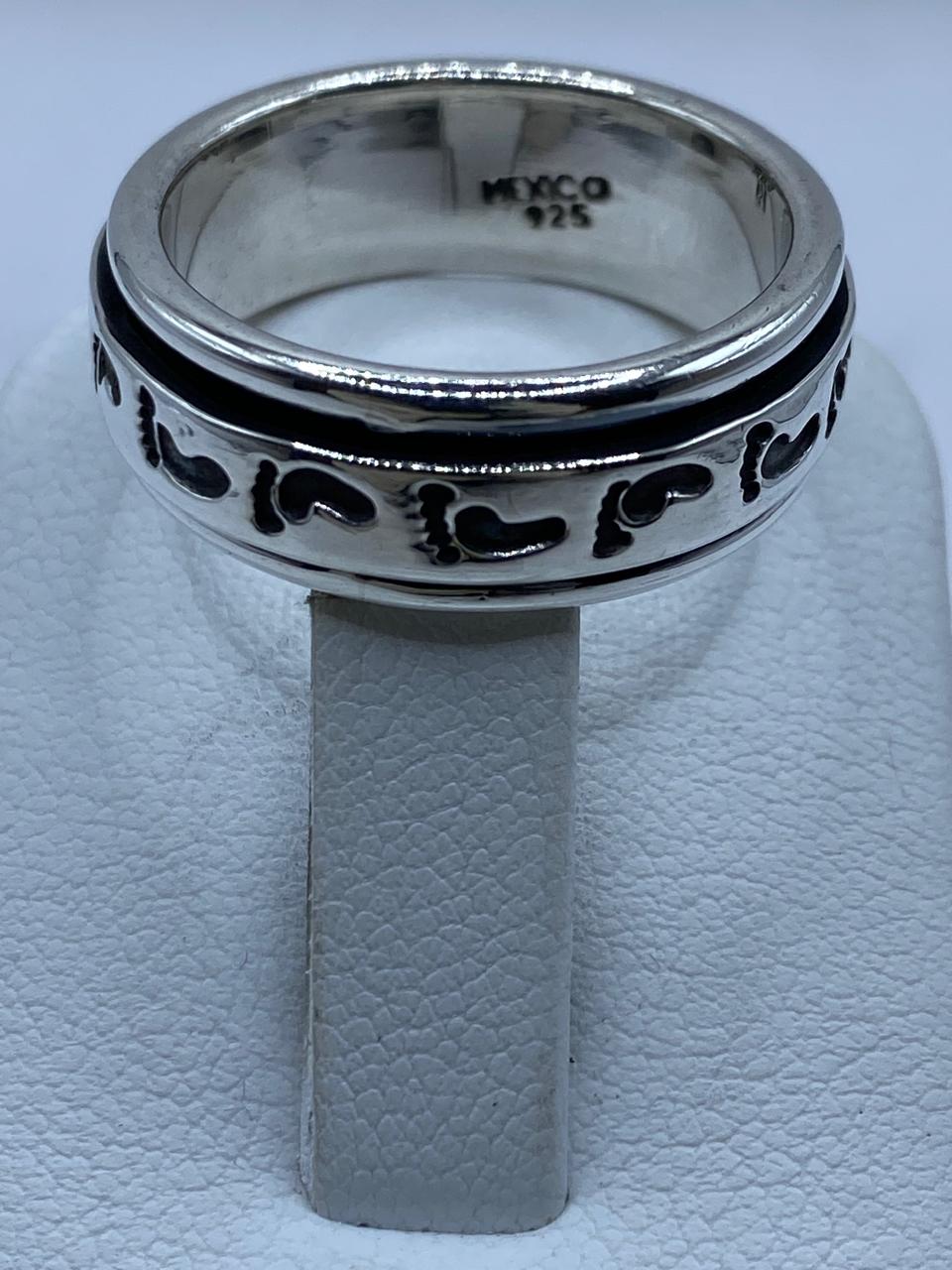 Anillo Spinner de Plata .925 con Diseño de Huellas