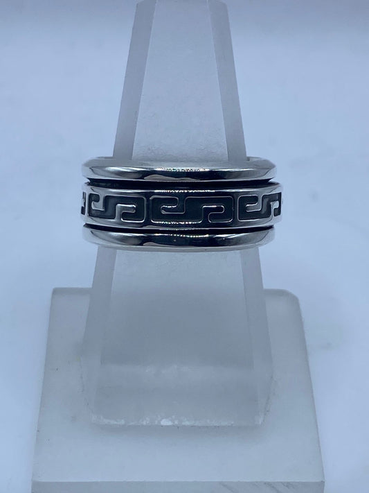🏛️💍 Anillo Spinner de Plata .925 con Greca Clásica Oscurecida — vista lateral