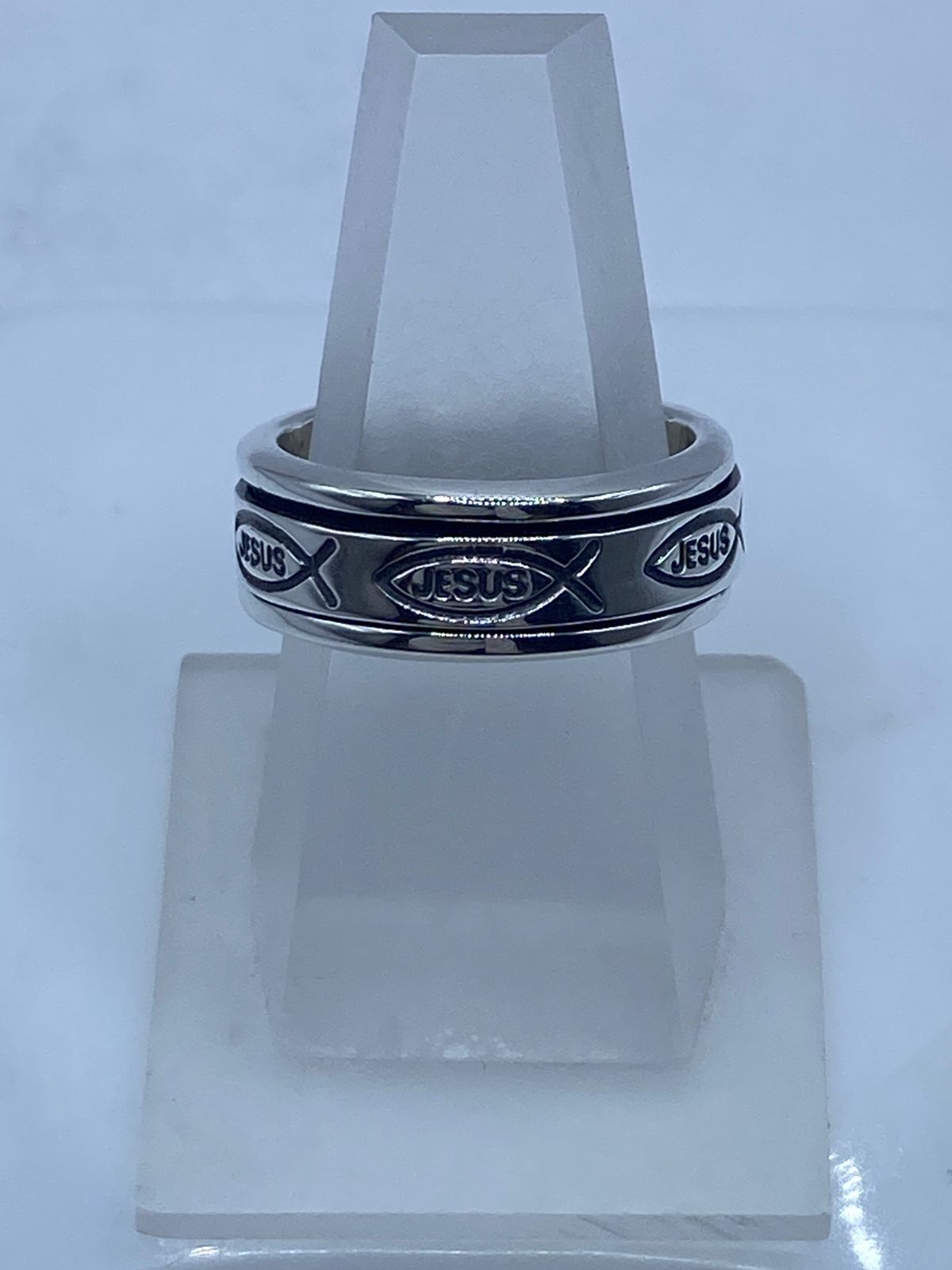 ✝️💍 Anillo Spinner de Plata .925 “jesús” con Símbolo Ichthys — vista lateral