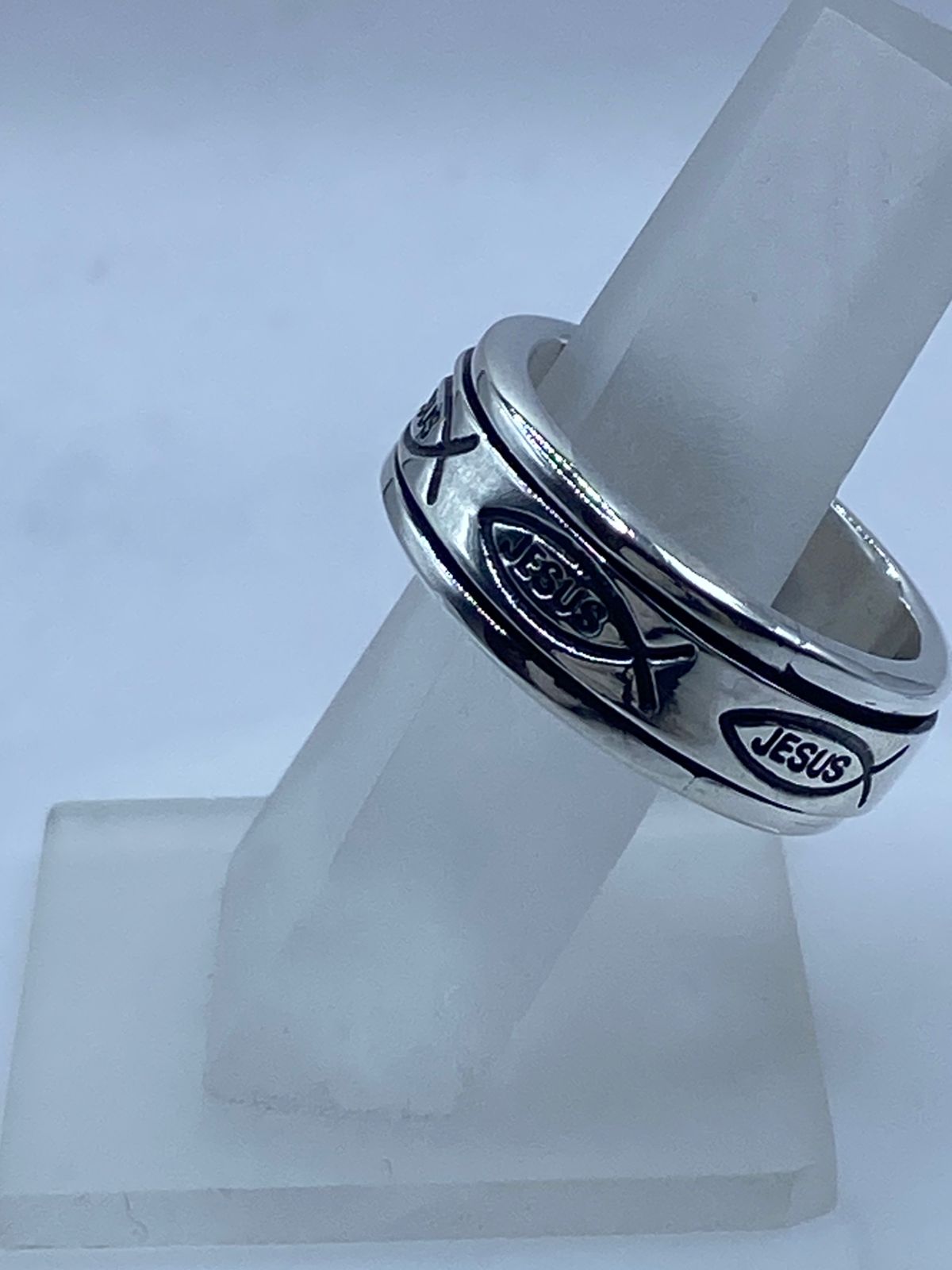 ✝️💍 Anillo Spinner de Plata .925 “Jesús” con Símbolo Ichthys