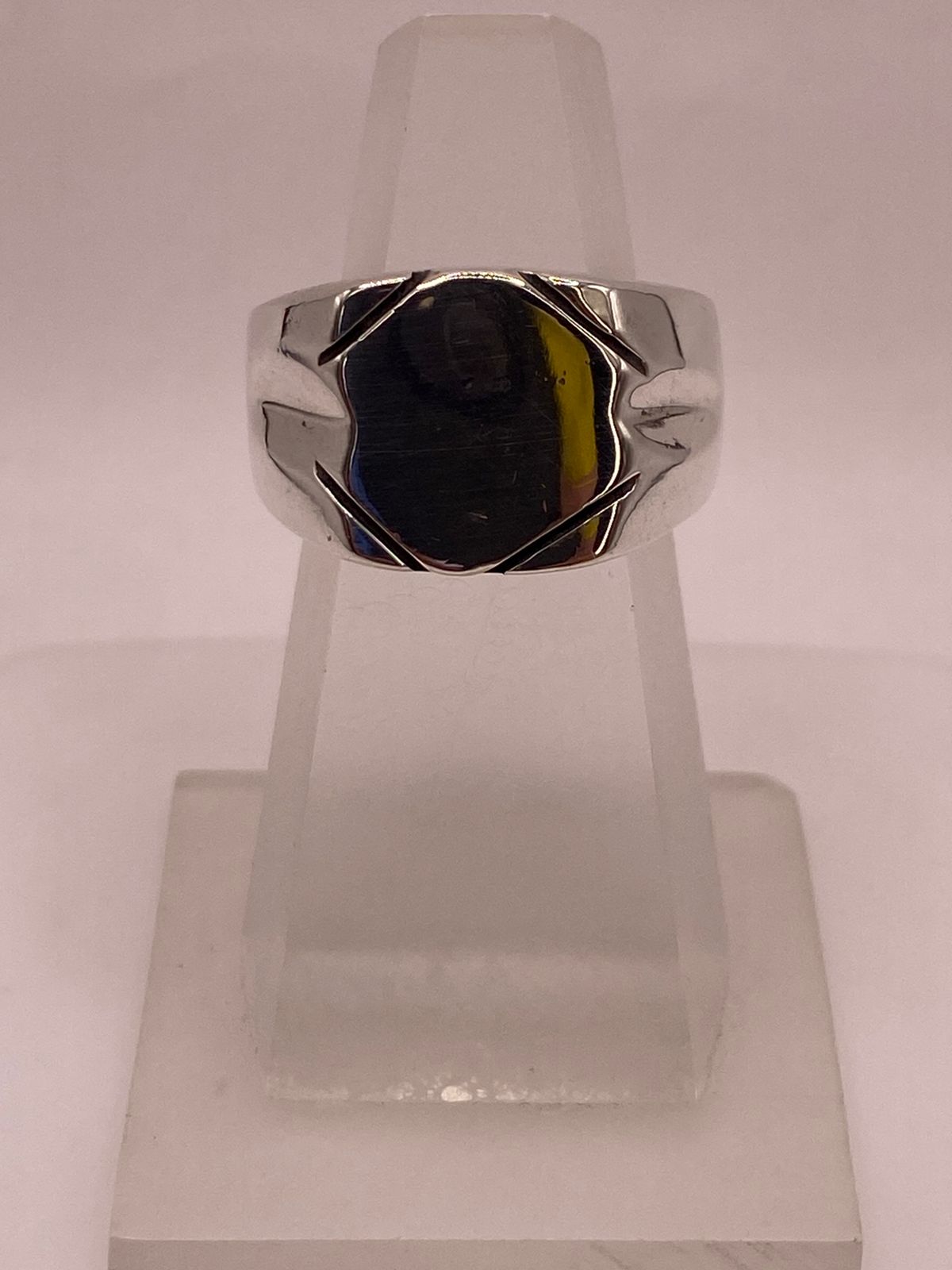 Anillo Tipo Sello Geométrico en Plata .925