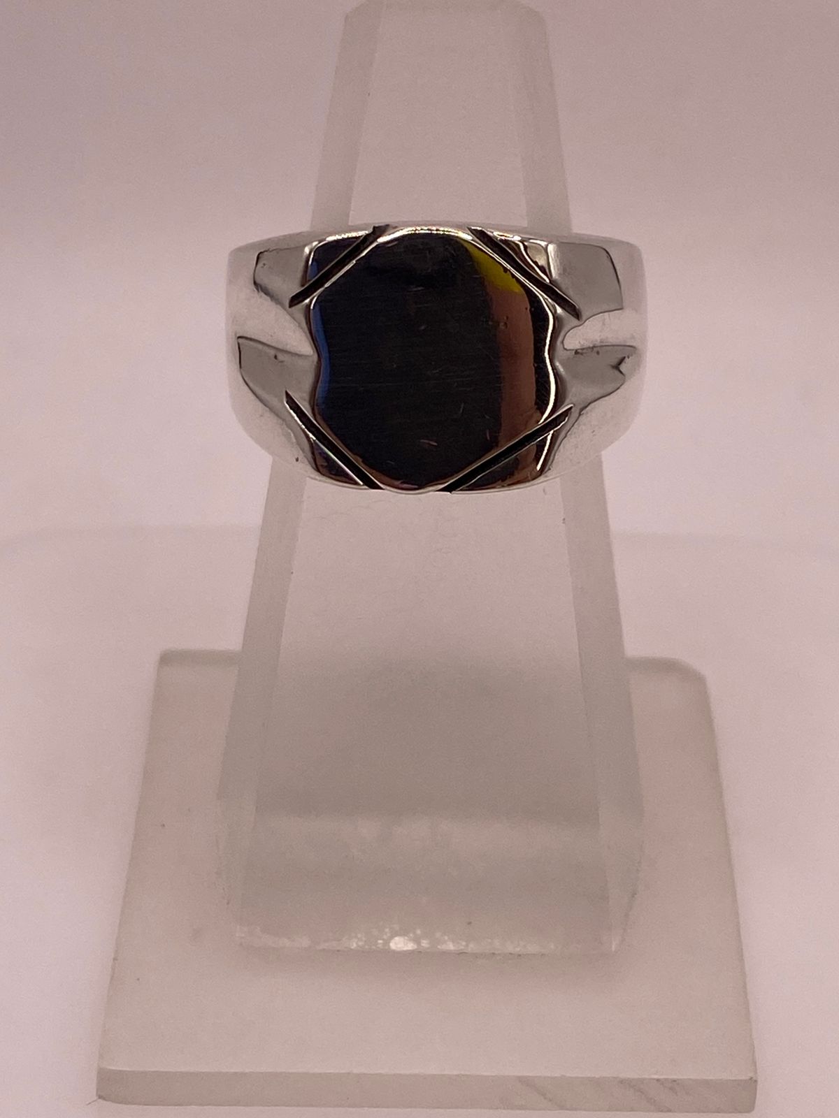 Anillo Tipo Sello Geométrico en Plata .925