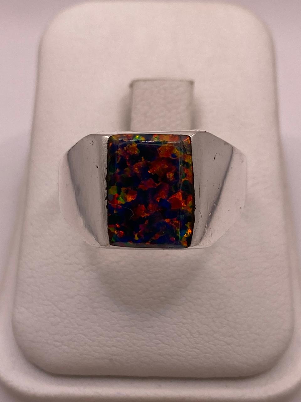 Anillo Tipo Sello con Ópalo de Fuego en Plata .925