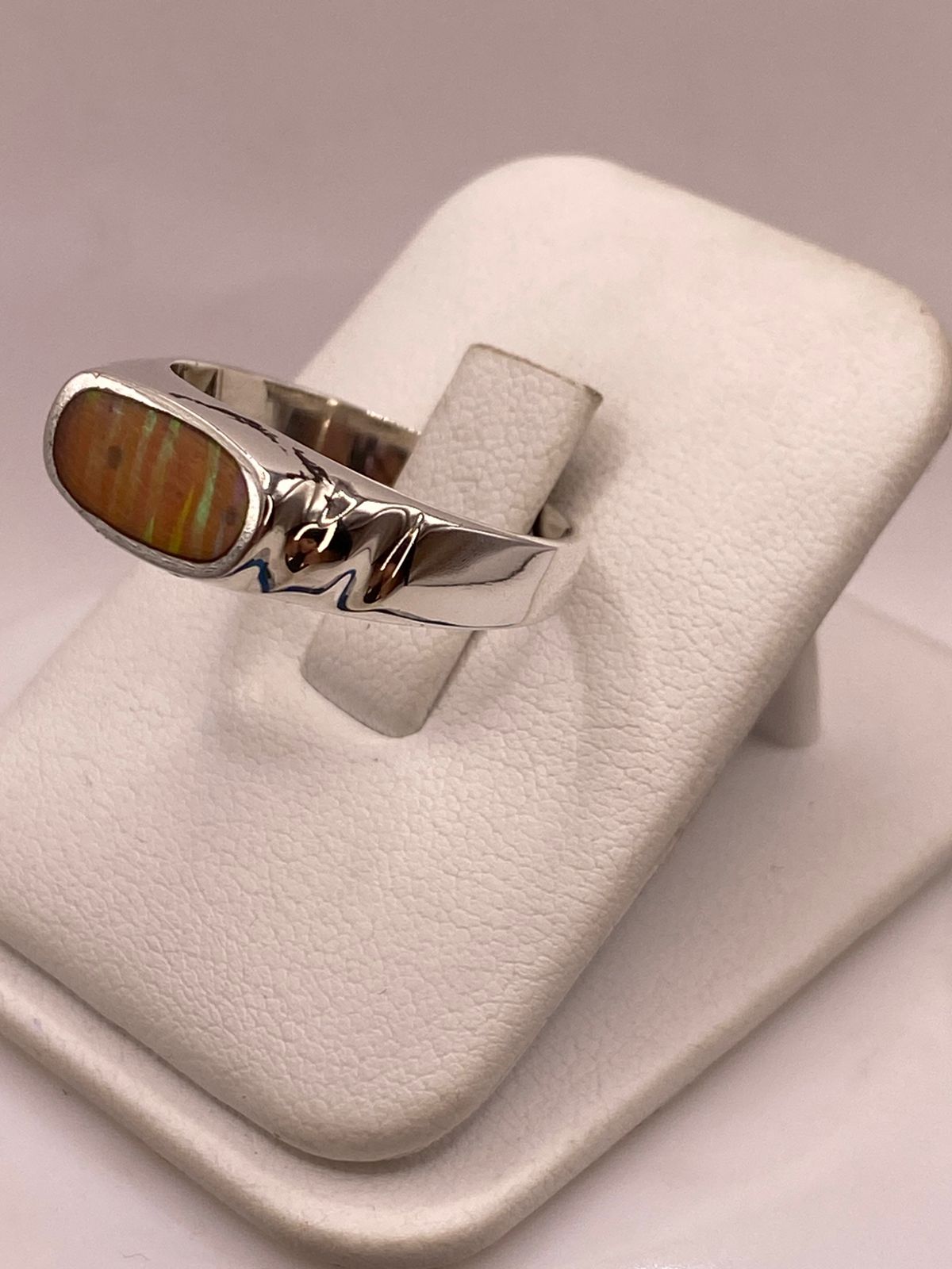 Anillo Tipo Sello de Plata Ley 925 con Ópalo de Fuego