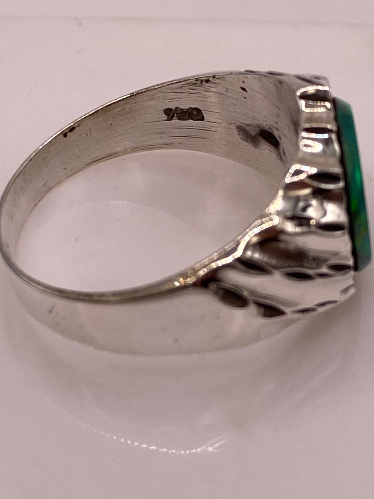 Anillo Tipo Sello Plata Ley 950 con Ópalo de Fuego
