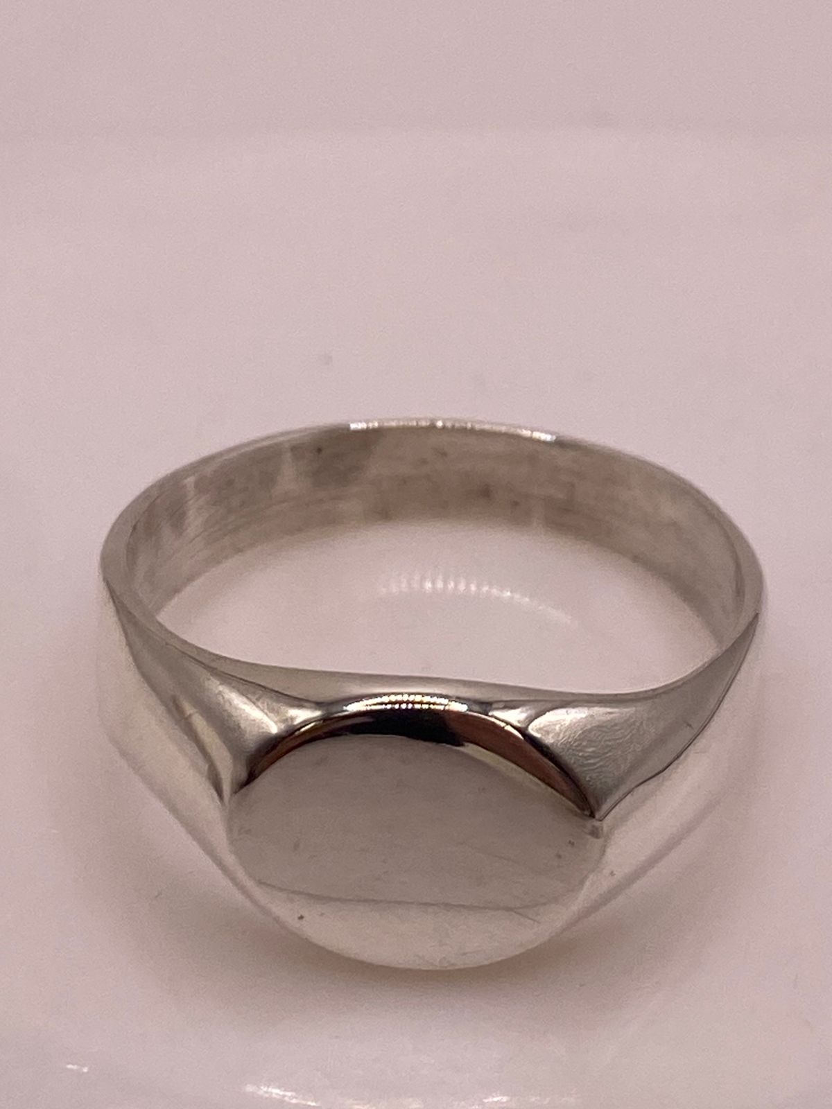 Anillo Tipo Sello Redondo Liso en Plata .925