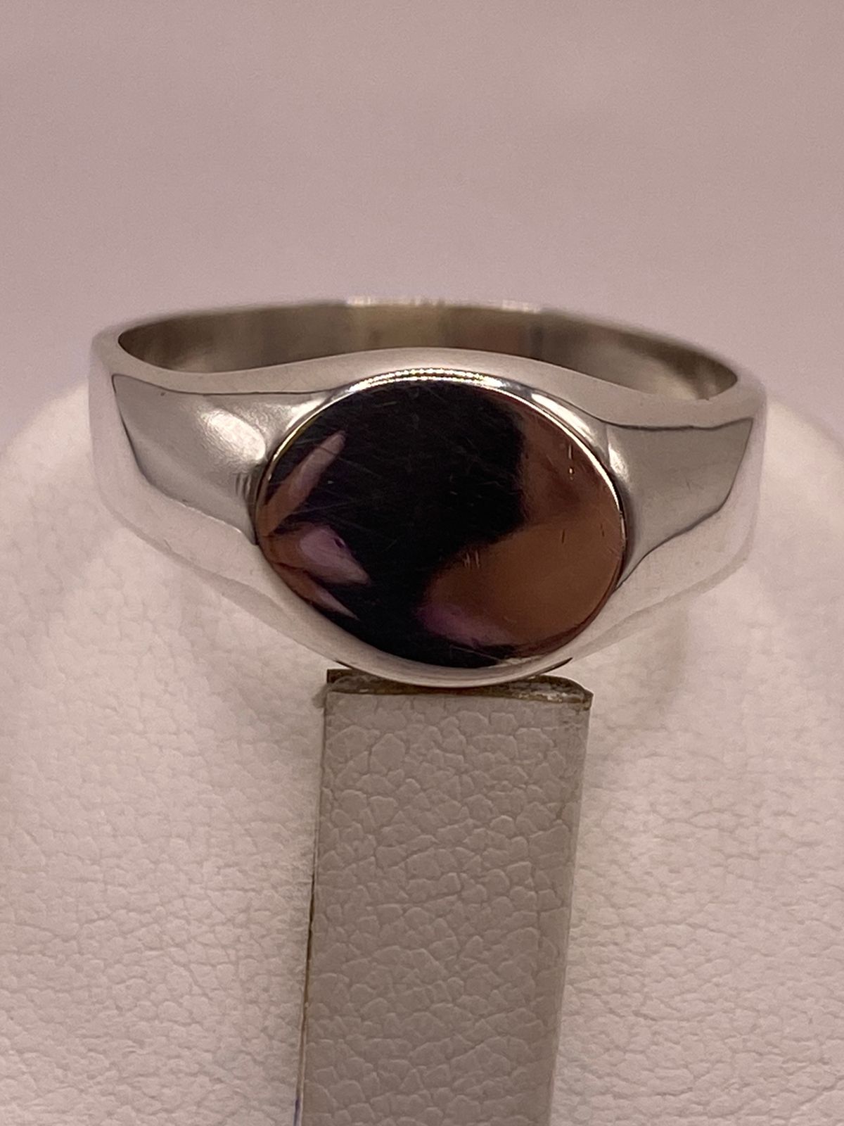 Anillo Tipo Sello Redondo Liso en Plata .925