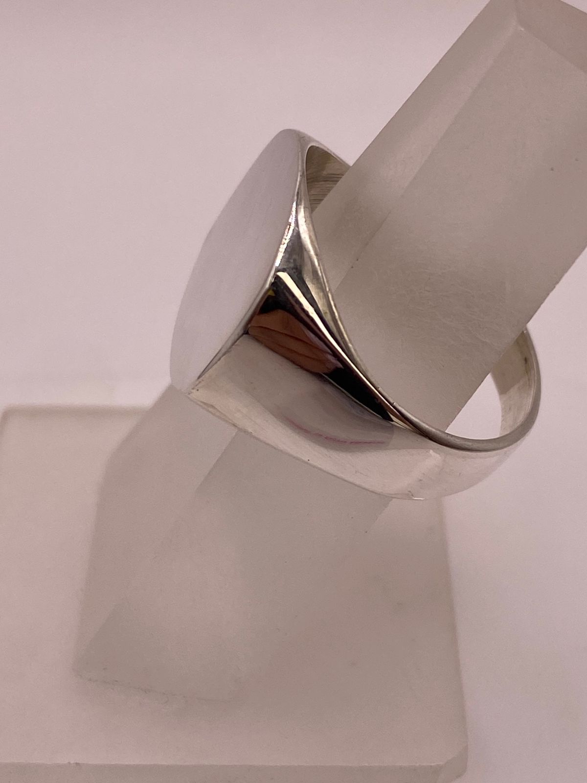 Anillo Tipo Sello Redondo en Plata .925