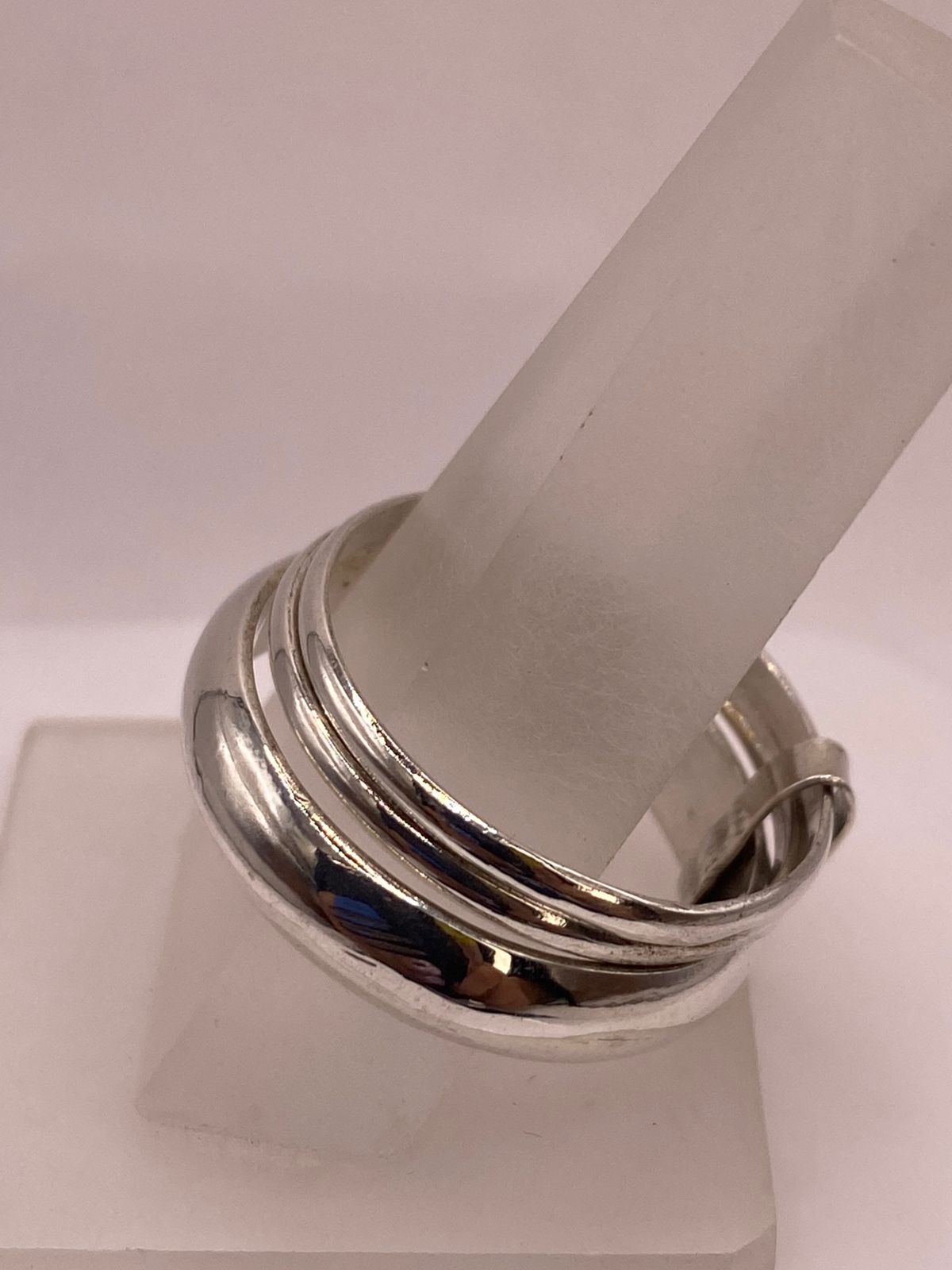 Anillo Triple Entrelazado de Argollas Lisas en Plata .925