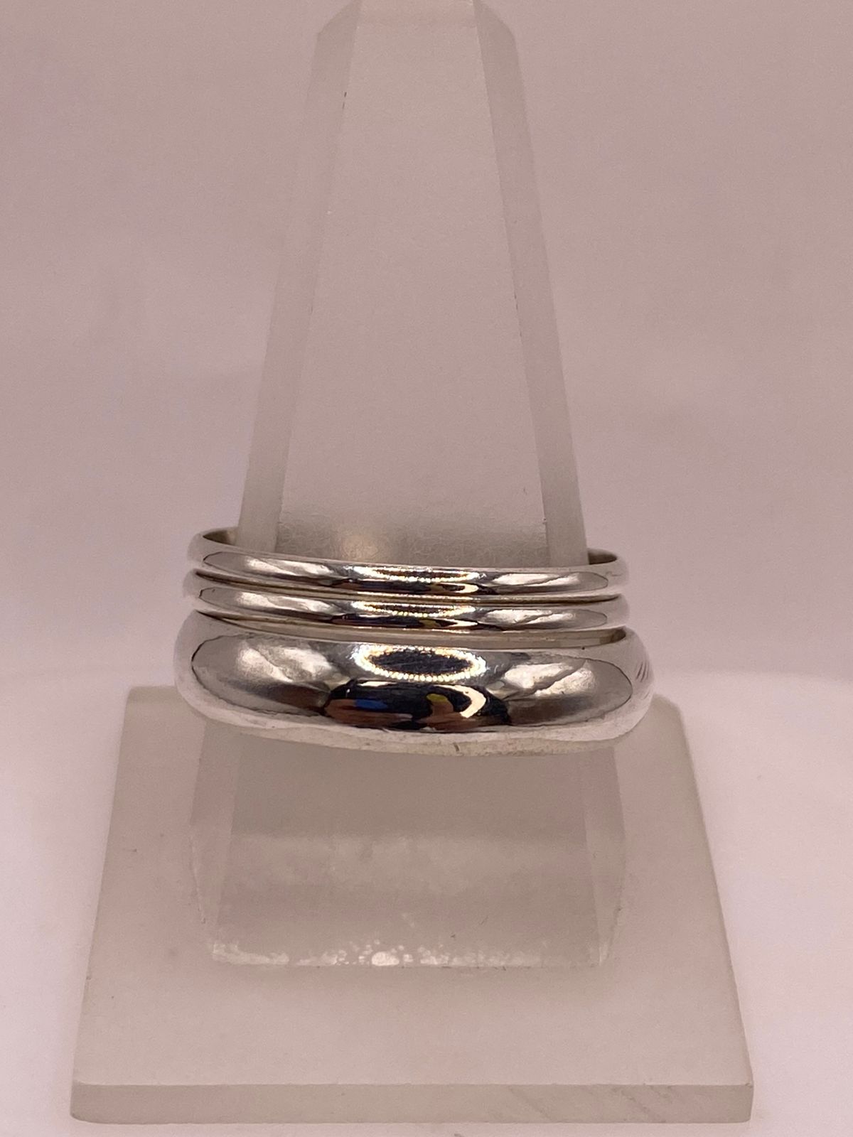 Anillo Triple Entrelazado de Argollas Lisas en Plata .925