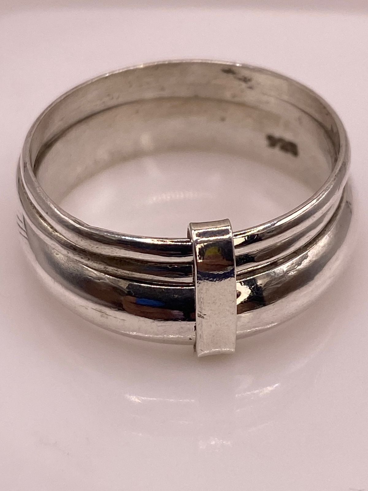 Anillo Triple Entrelazado de Argollas Lisas en Plata .925