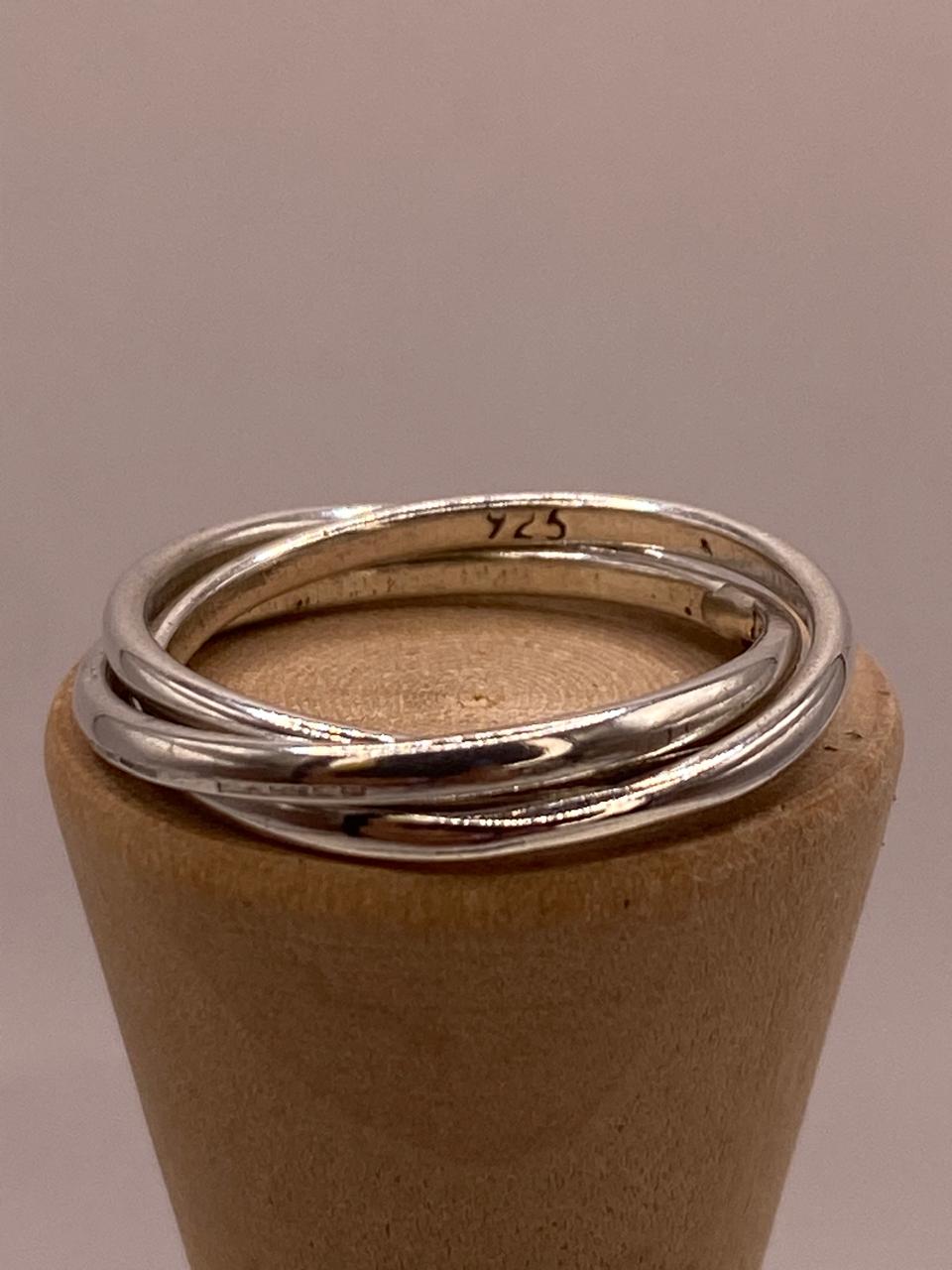 Anillo Triple Entrelazado “fin de Semana” en Plata .925
