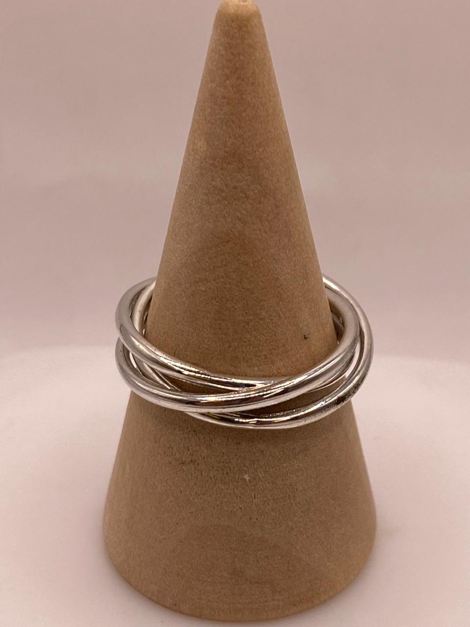 Anillo Triple Entrelazado “fin de Semana” en Plata .925