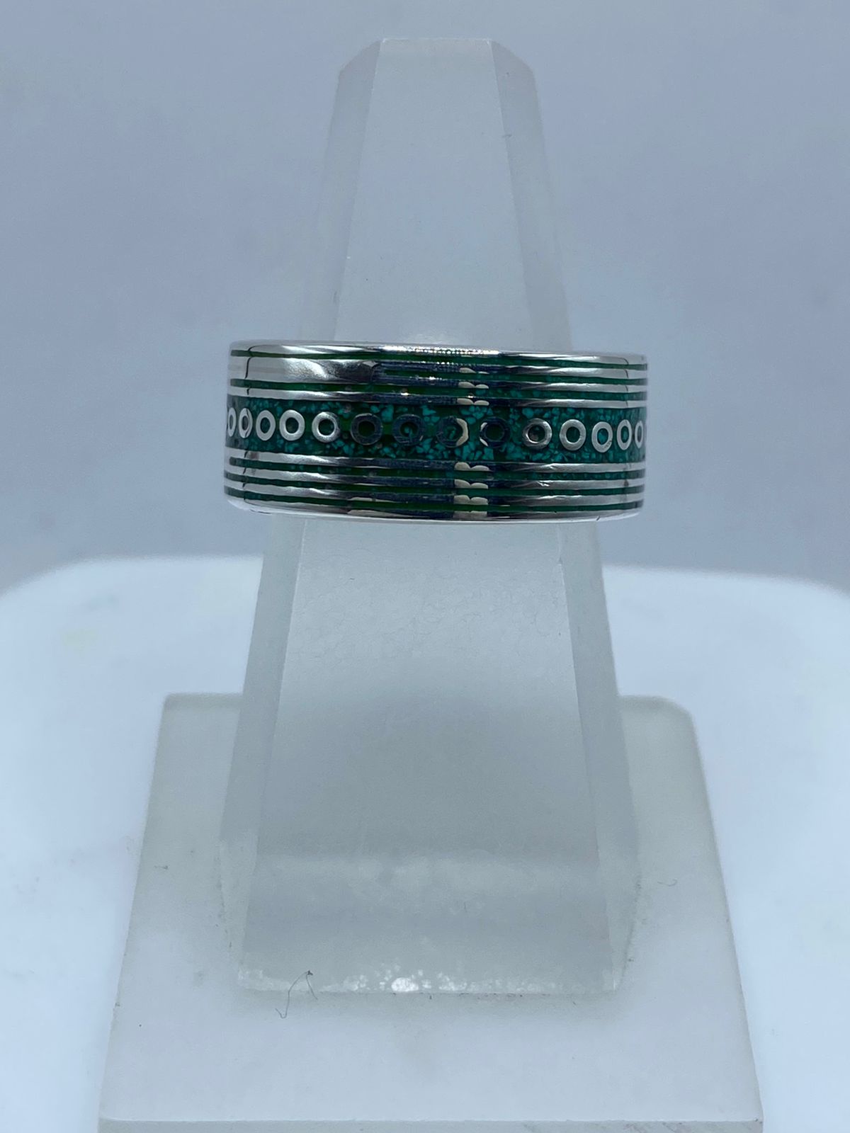 Anillo Banda Contemporánea en Plata .925 con Malaquita Natural