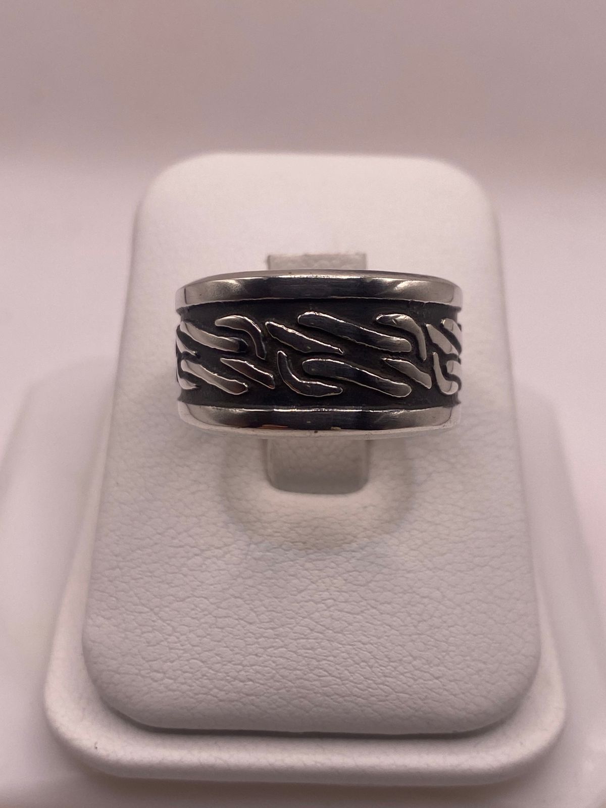 Anillo Giratorio de Plata 925 con Diseño Orgánico Texturizado