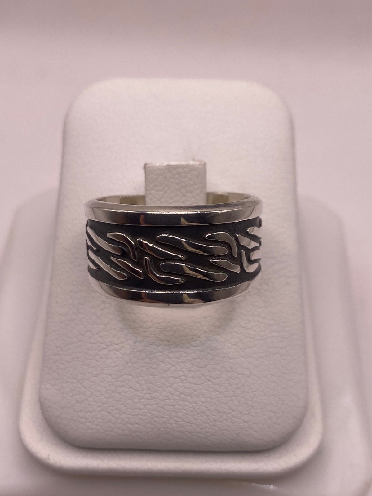 Anillo Giratorio de Plata 925 con Diseño Orgánico Texturizado
