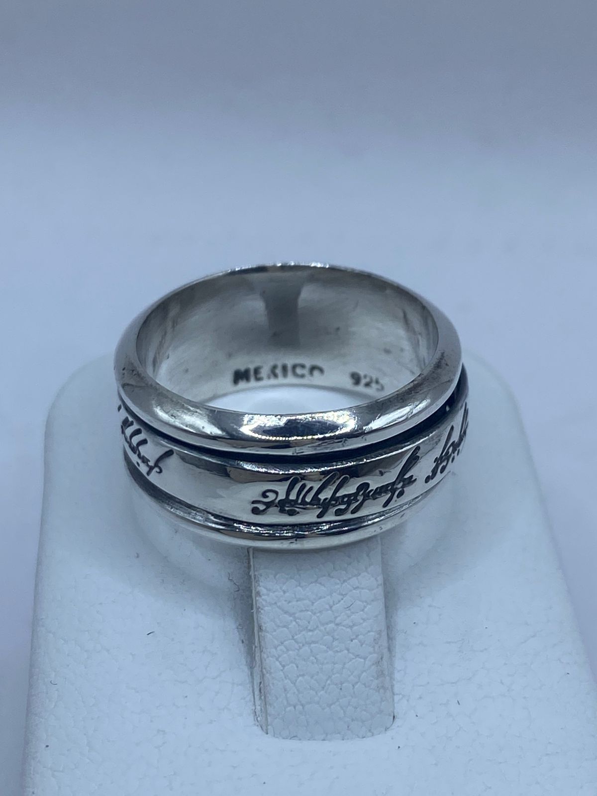 🕊️ Anillo Giratorio de Plata 925 con Grabado de Ave  y Caligrafía Decorativa